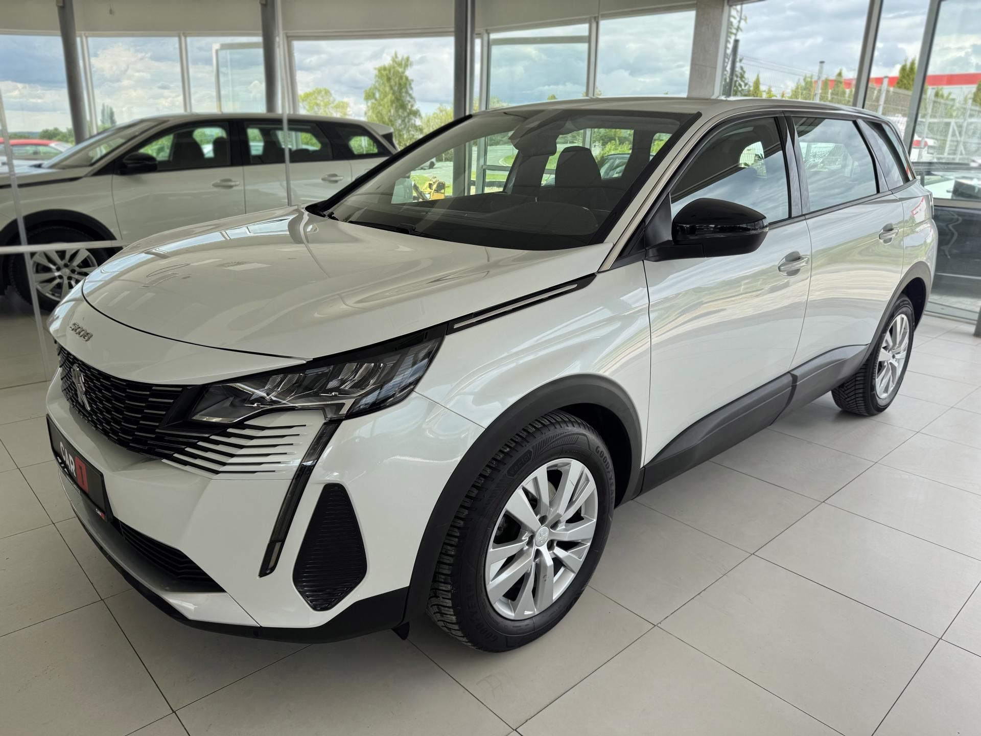 Peugeot 5008, 1,2PT AUT*96kW*Kamera*7MÍST - fotka 2