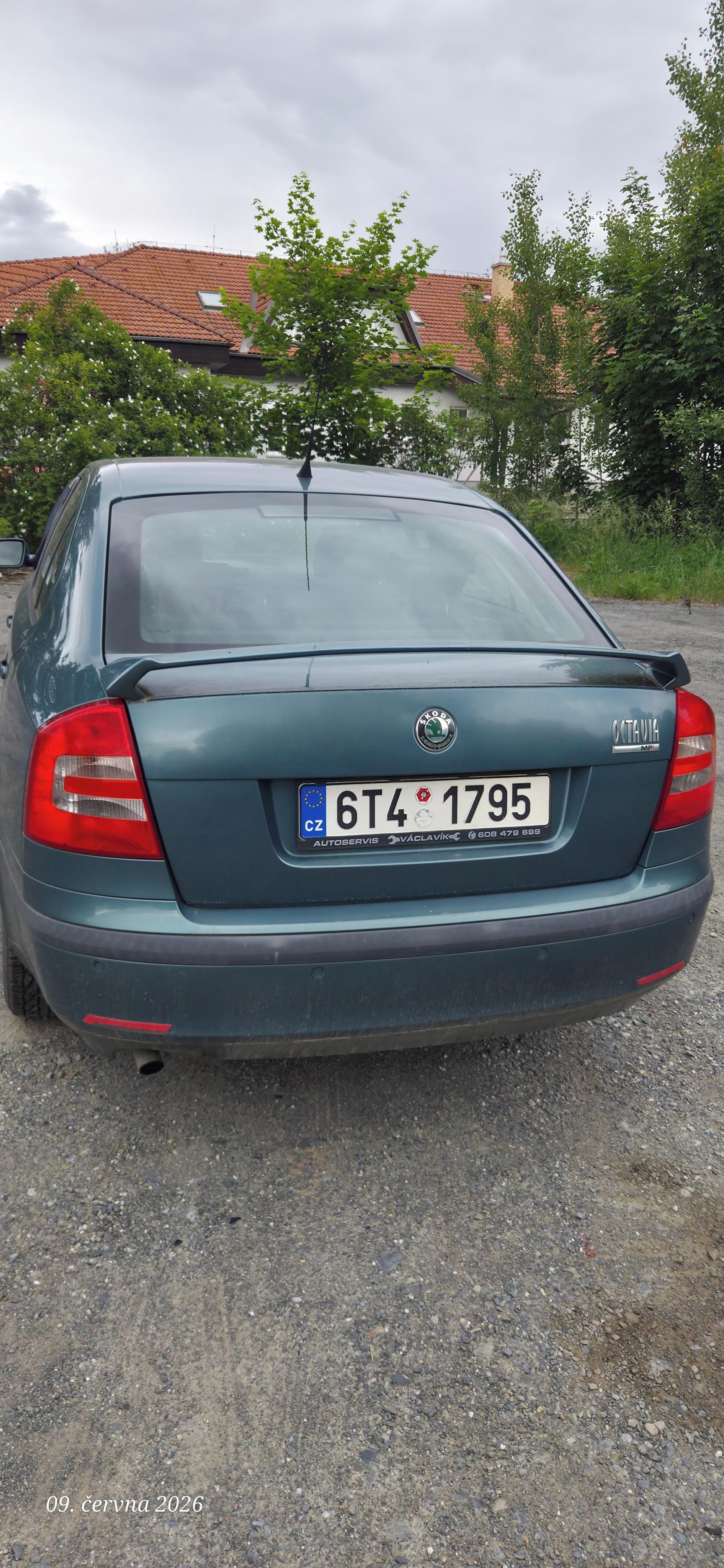 Škoda Octavia, 1.6 MPI - fotka 5