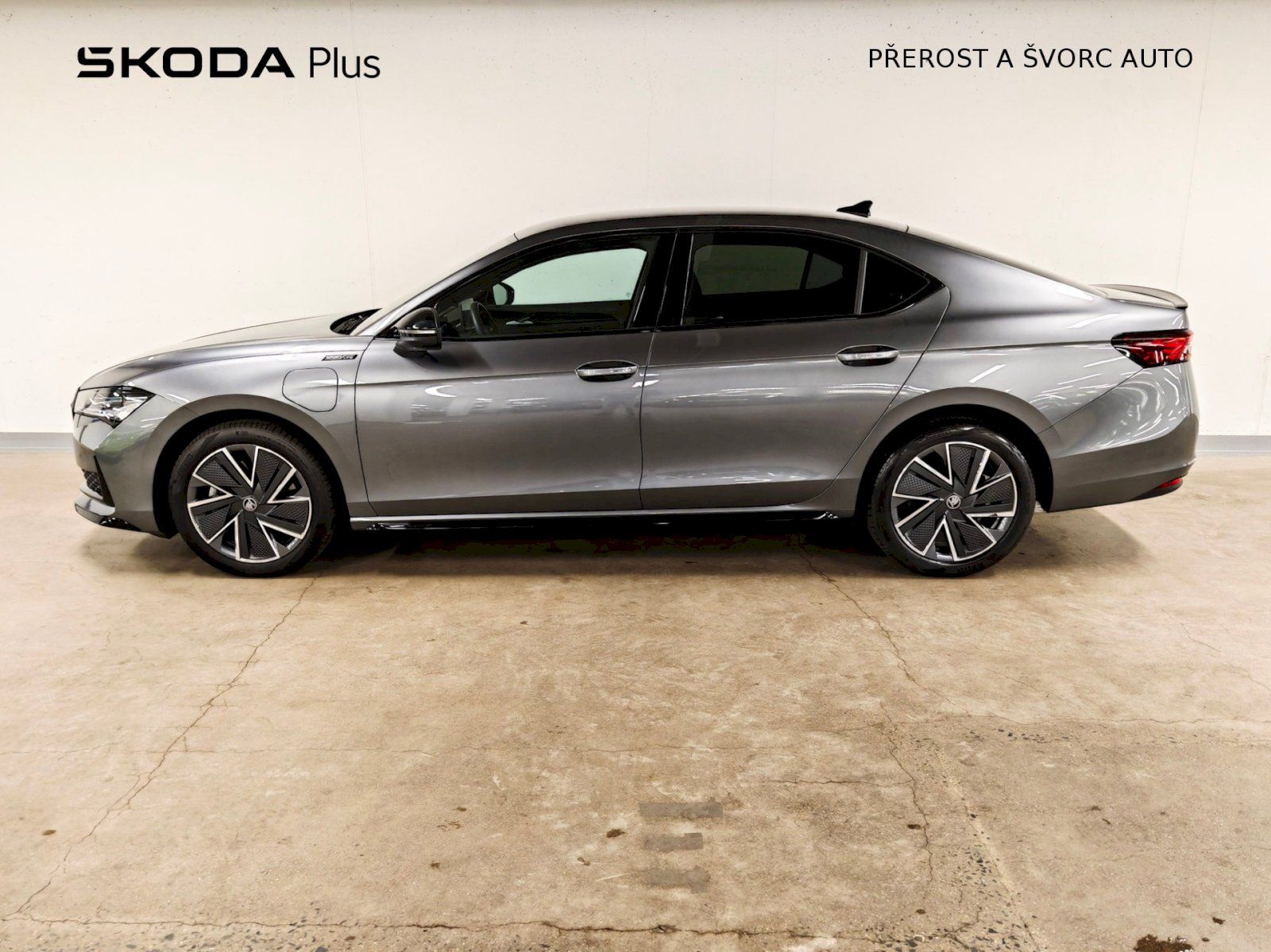 Škoda Superb, iV 1.5 TSI 150 kW DSG Sportlin - fotka 3