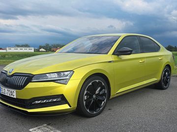 Škoda Superb Sportline IV