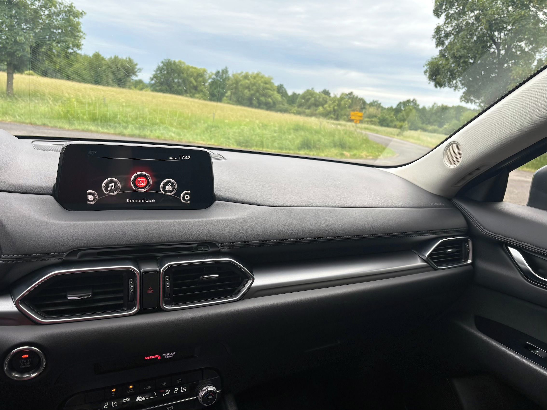 Mazda CX-5, 2.0 l Benzín/ 121 kW - fotka 2
