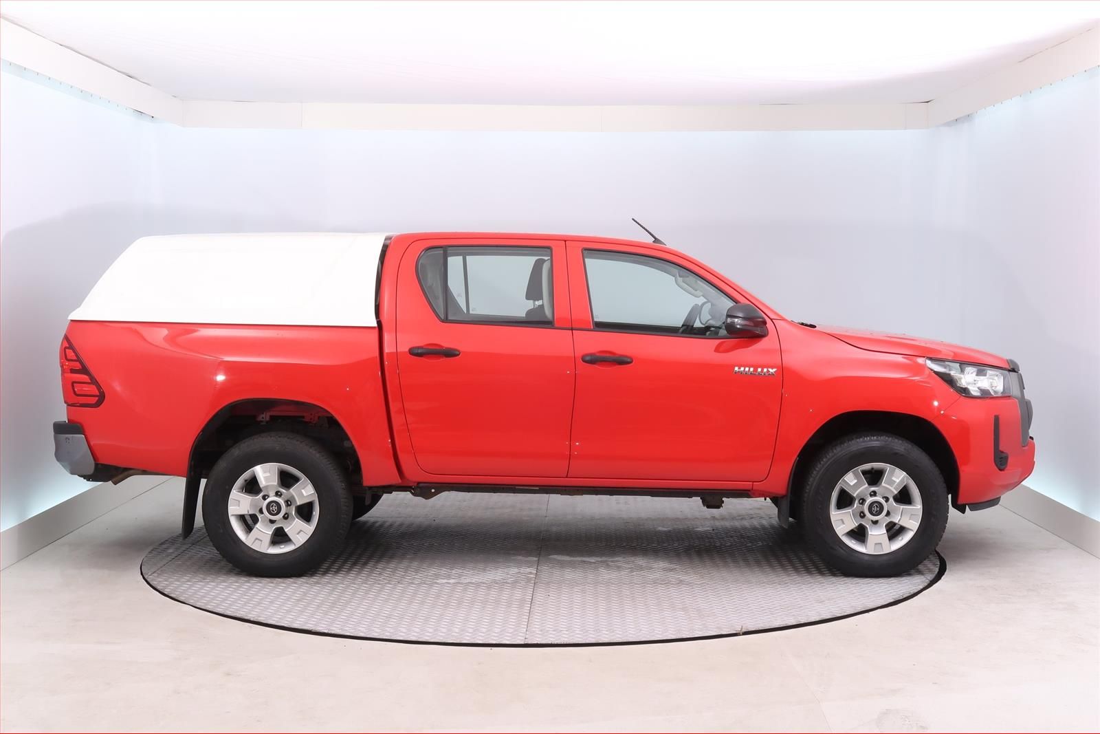 Toyota Hilux, 2.4 D-4D - fotka 6
