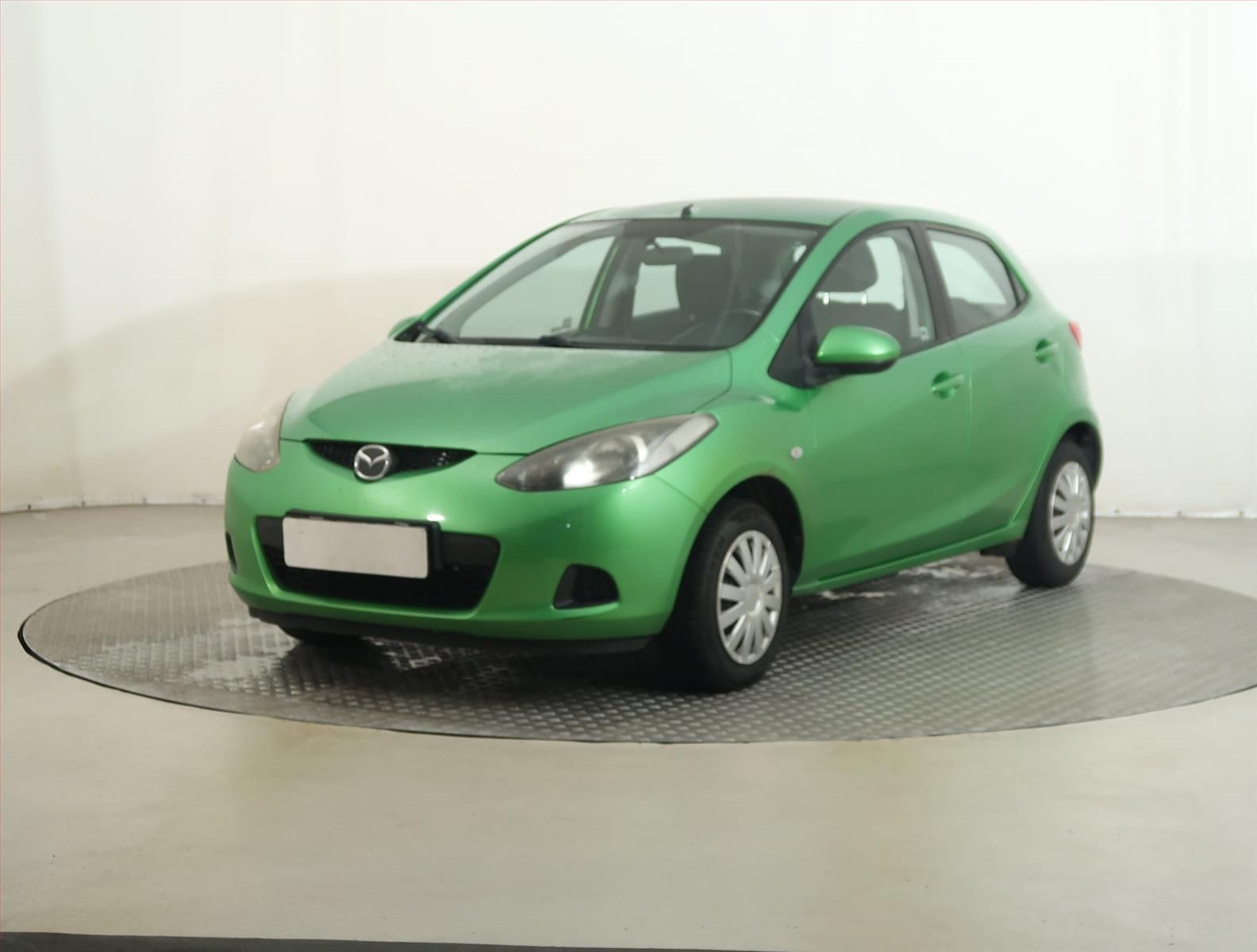Mazda 2, 1.3 i, Klima - fotka 2