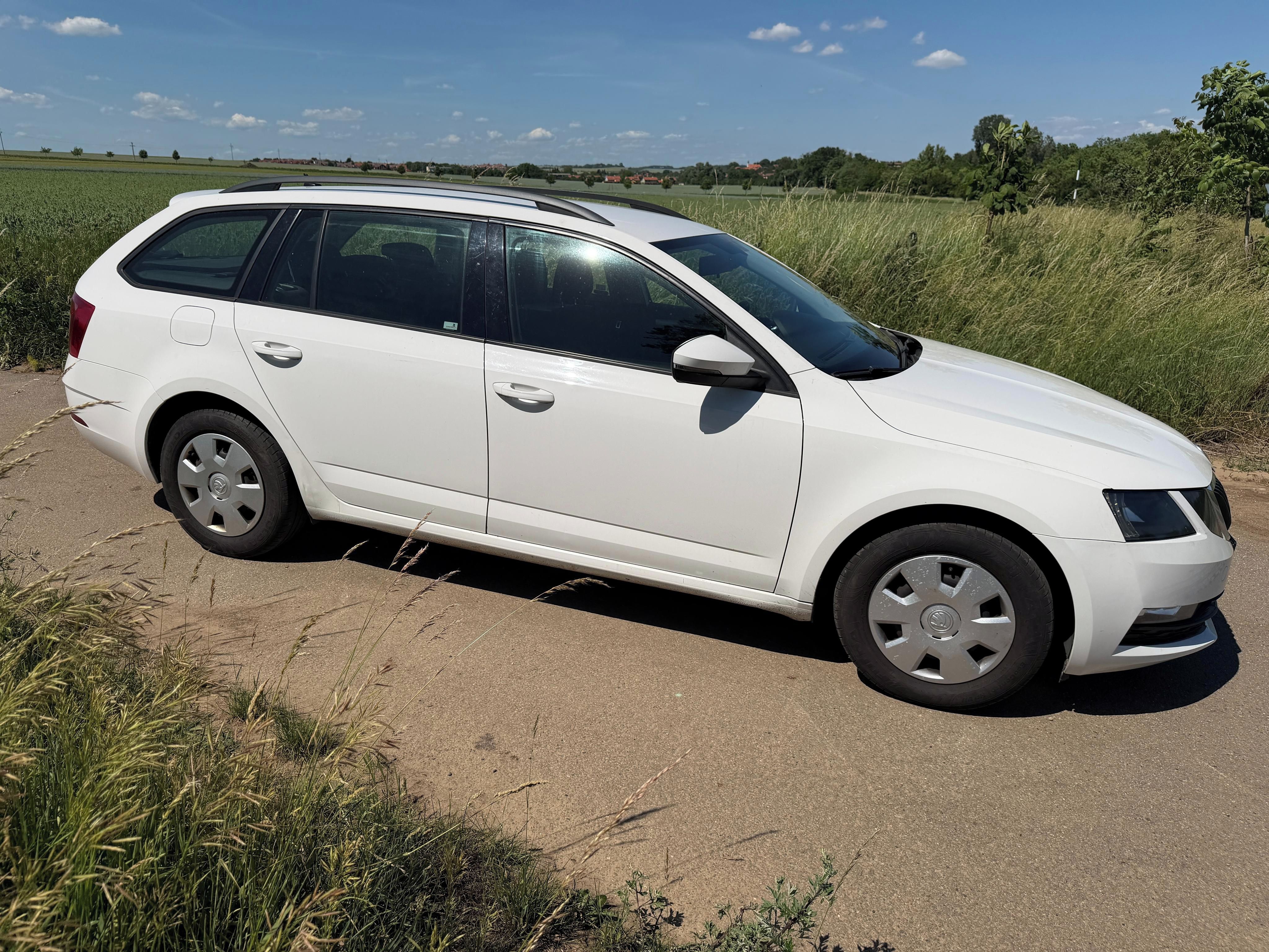 Škoda Octavia, 1,6 TDi 85KW, DPH - fotka 3