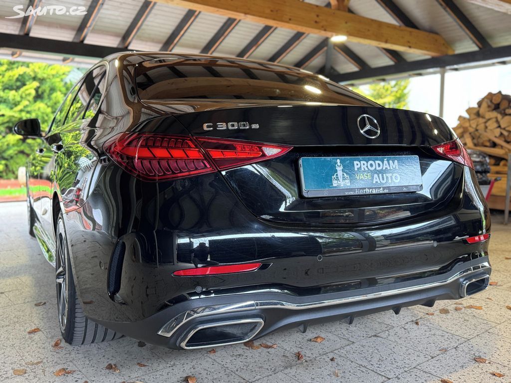 Mercedes-Benz Třídy C, 300e AMG paket odpočet DPH - fotka 6