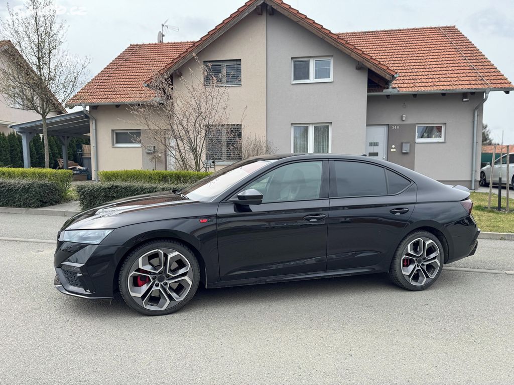 Škoda Octavia, RS - fotka 3