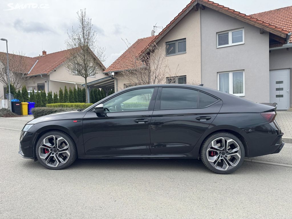 Škoda Octavia, RS - fotka 4