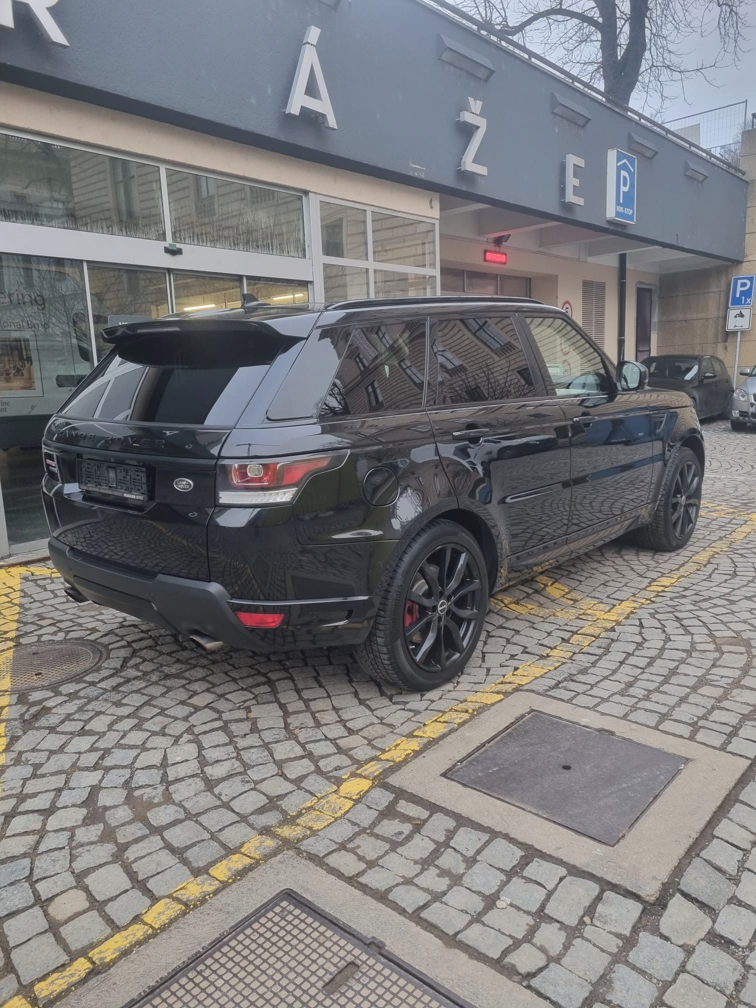 Land Rover Range Rover Sport, V8 5.0 S/C Autobiography - fotka 2