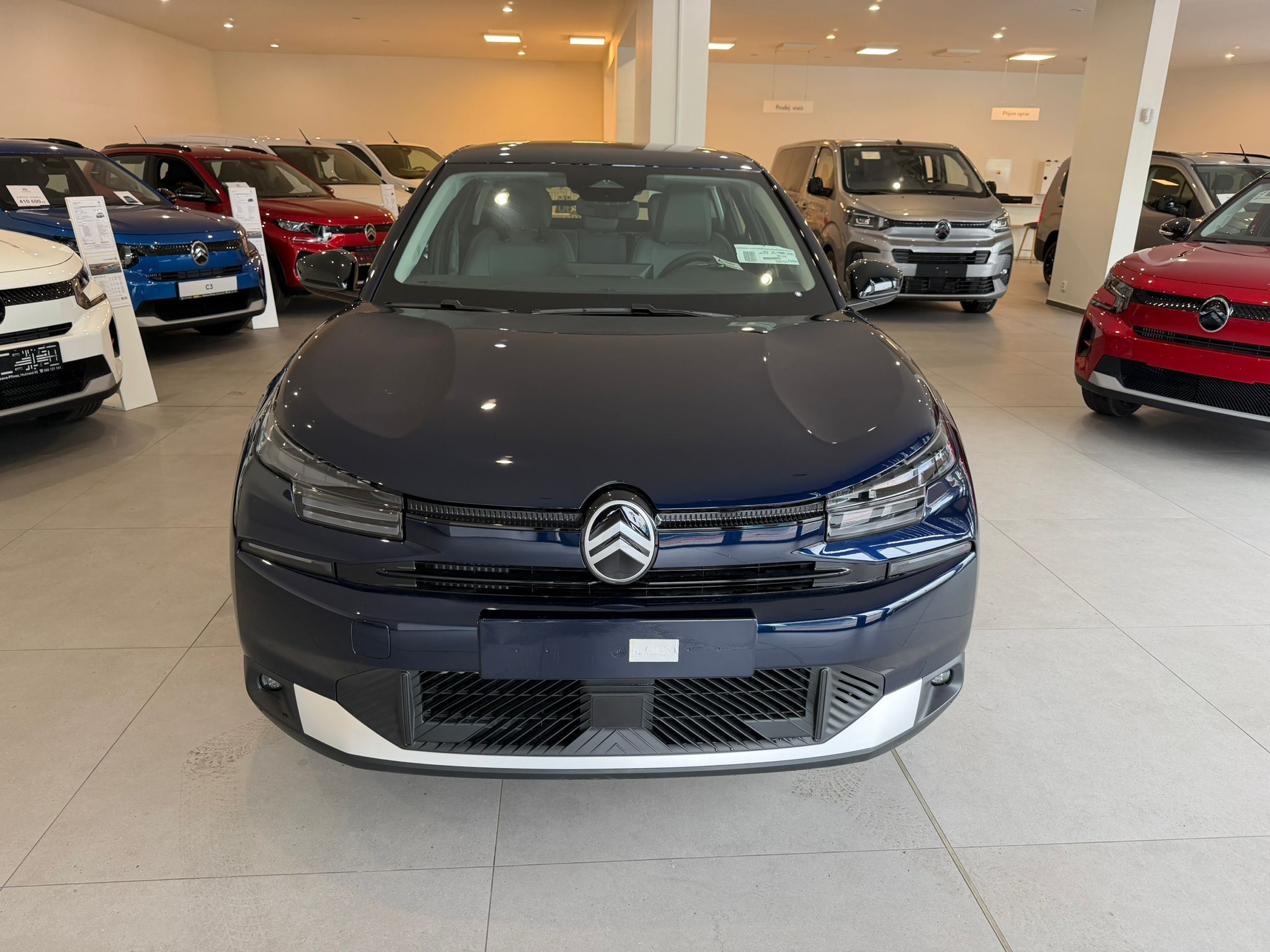 Citroën C4, PLUS Hybrid 145k Automatic - fotka 2