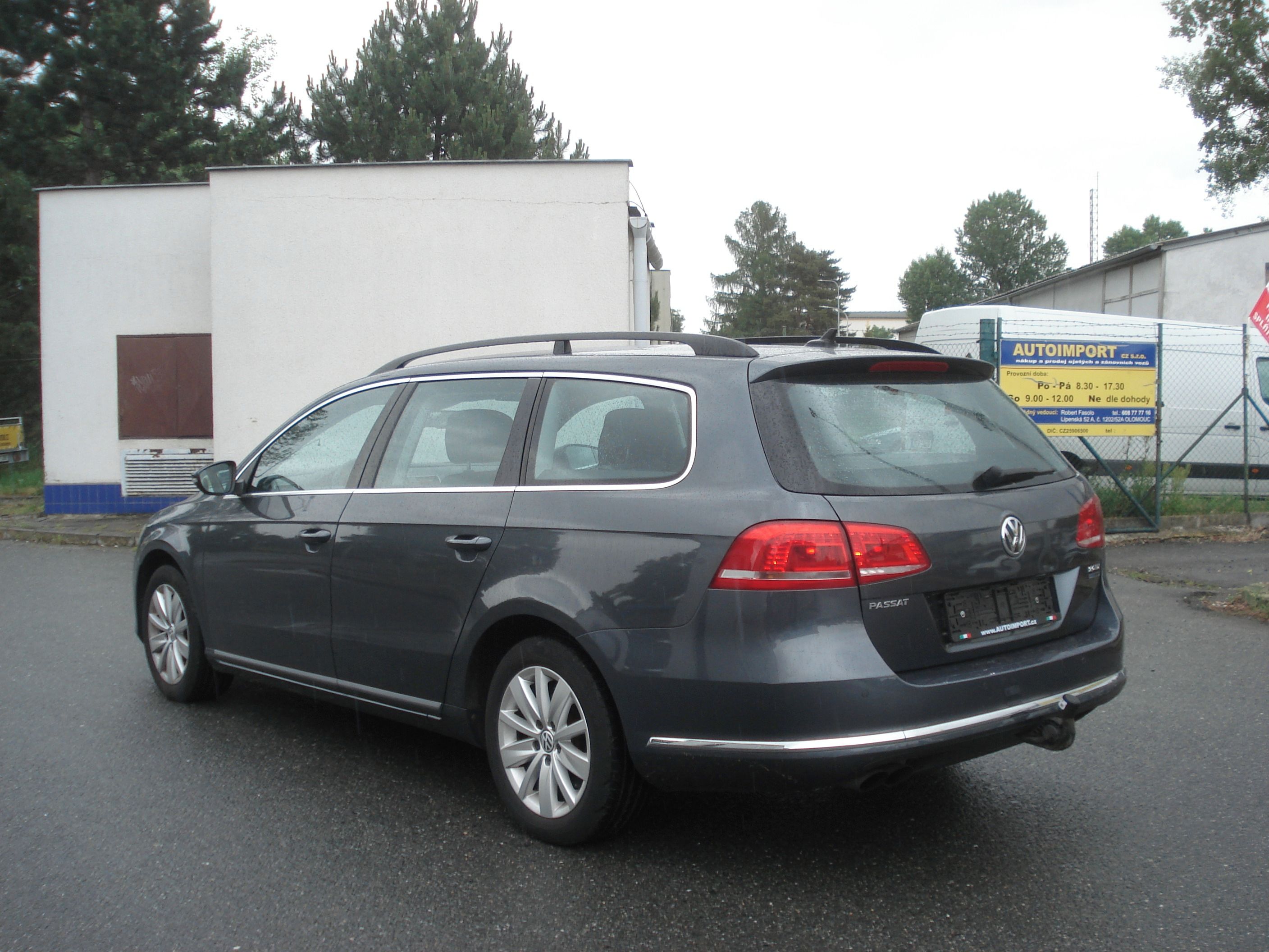 Volkswagen Passat, 2.0 TDi BIXENONY TAŽNÉ - fotka 3