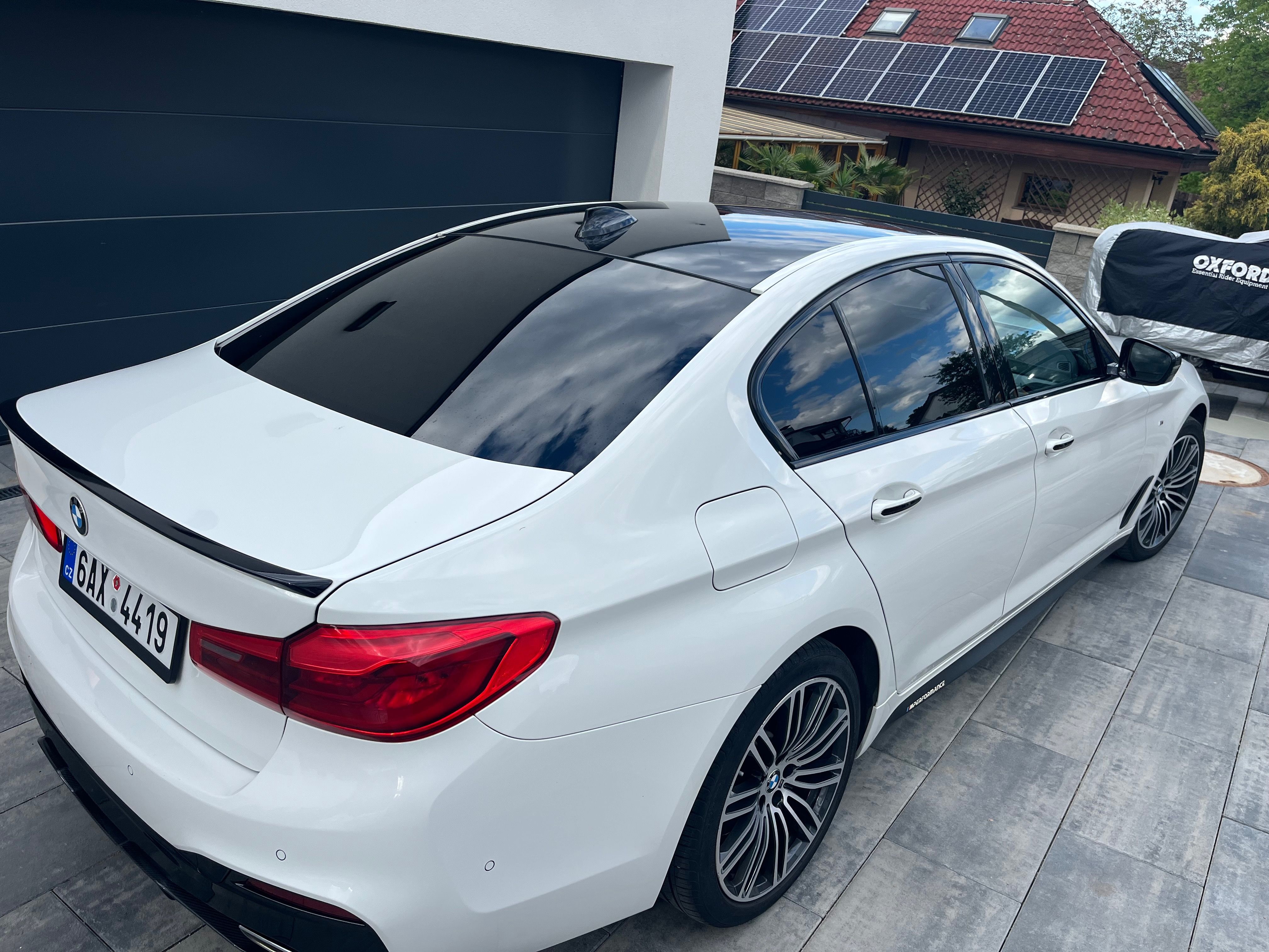 BMW Řada 5, 530 xd M Performance paket - fotka 3