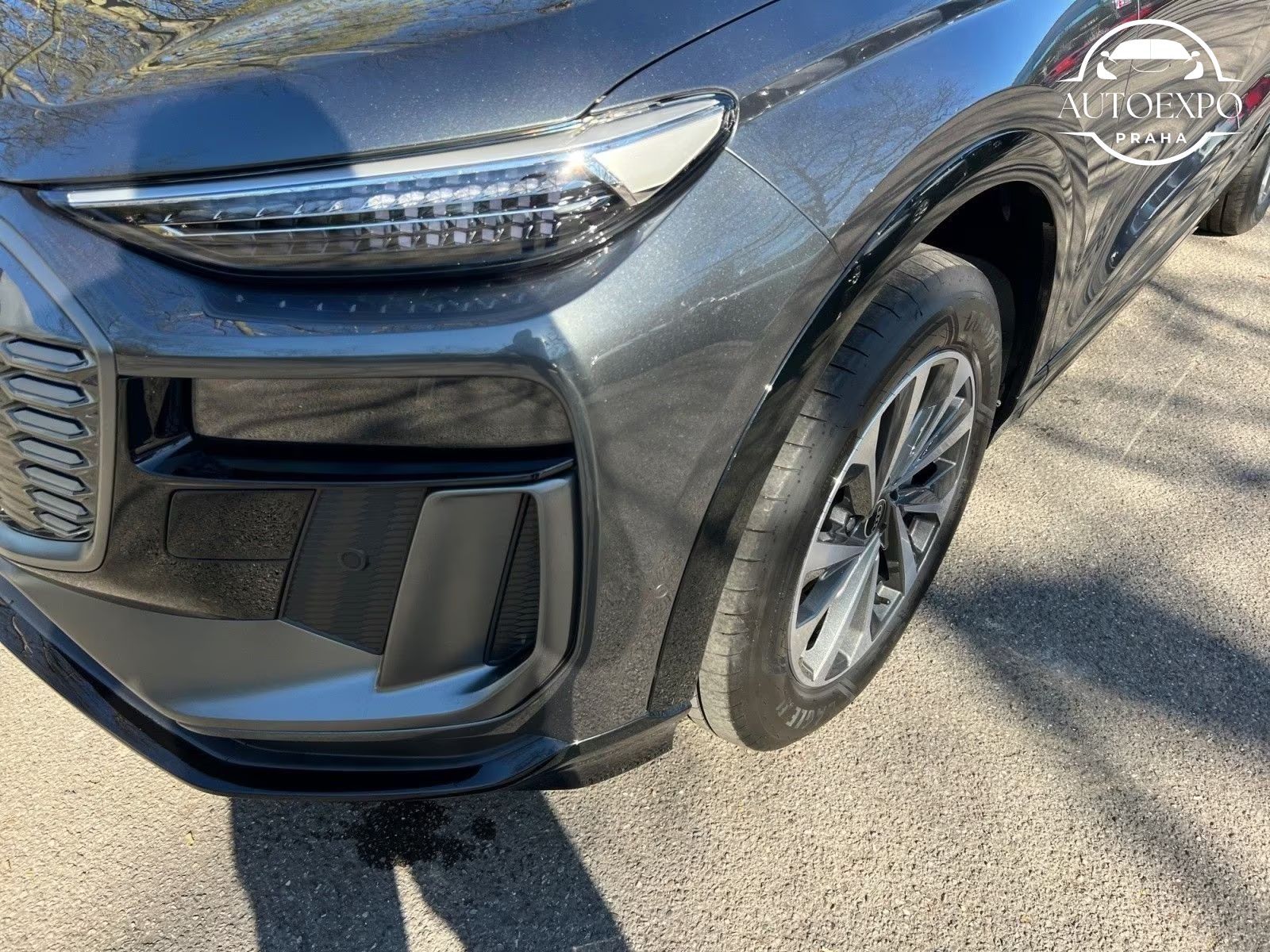 Audi Q6 e-tron, S-LINE - fotka 4