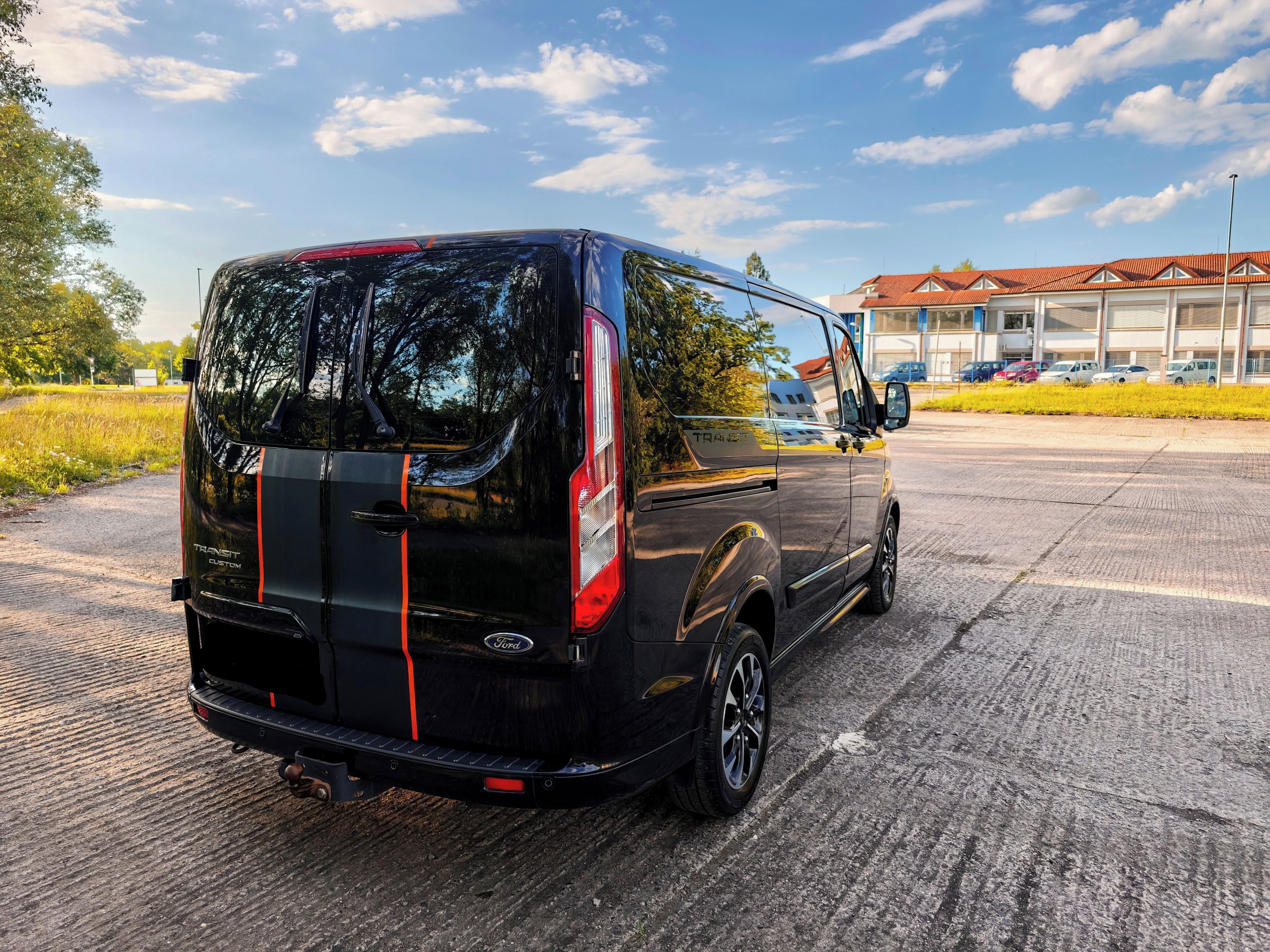 Ford Transit Custom, SPORT 125KW,TAŽNÉ,NAVI,AUTOMAT - fotka 2