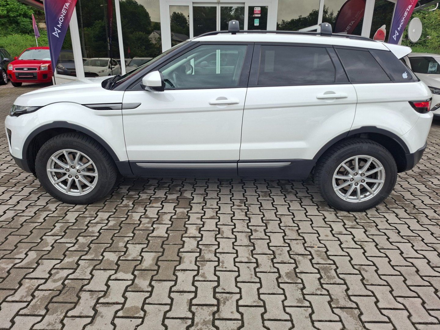 Land Rover Range Rover Evoque, 2.0TD4 110kW 4X4 -NOVÉ V ČR - fotka 5