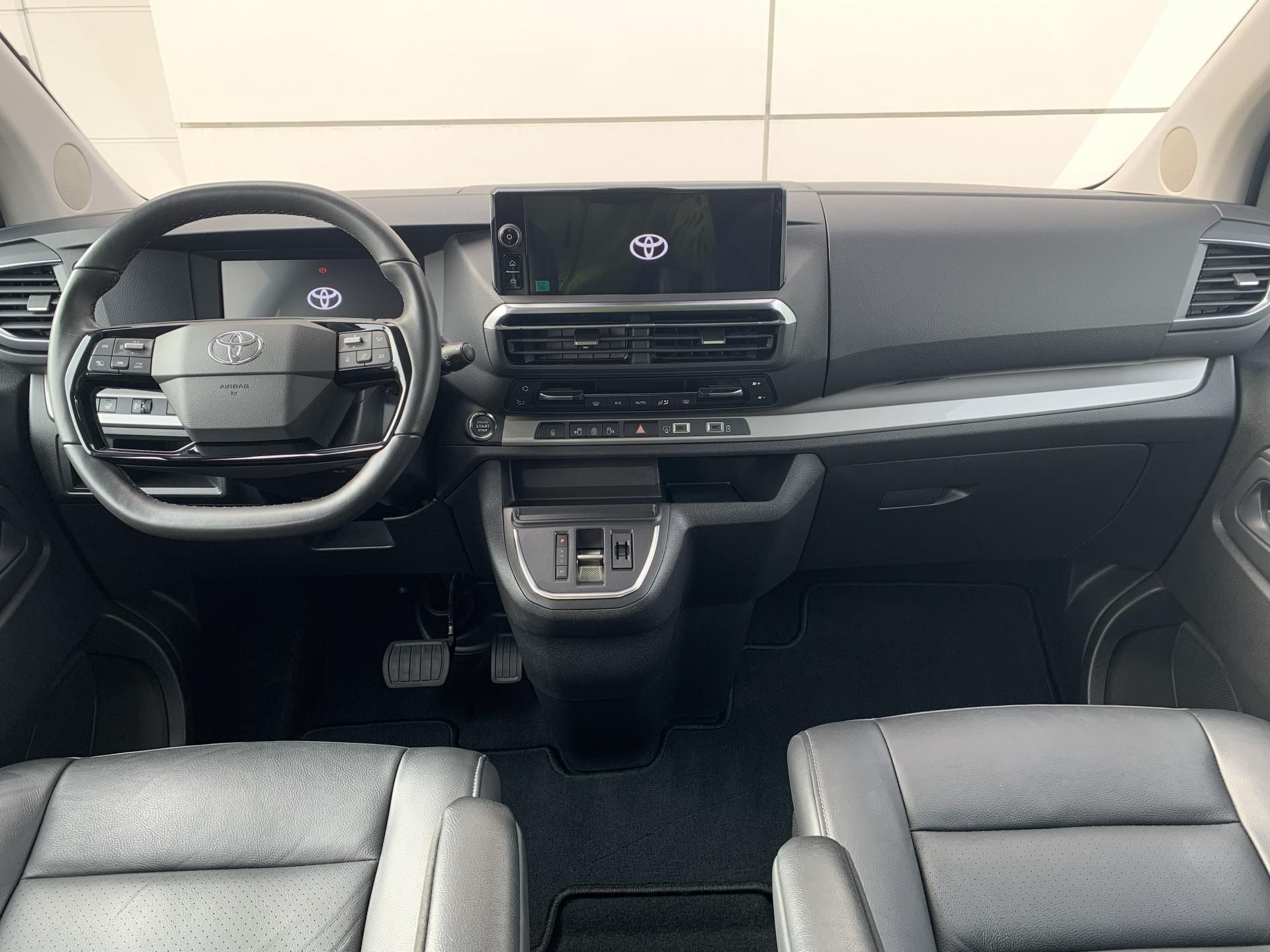Toyota Proace Verso, VERSO L2 VIP 7S SKYVIEW 2L AT - fotka 2