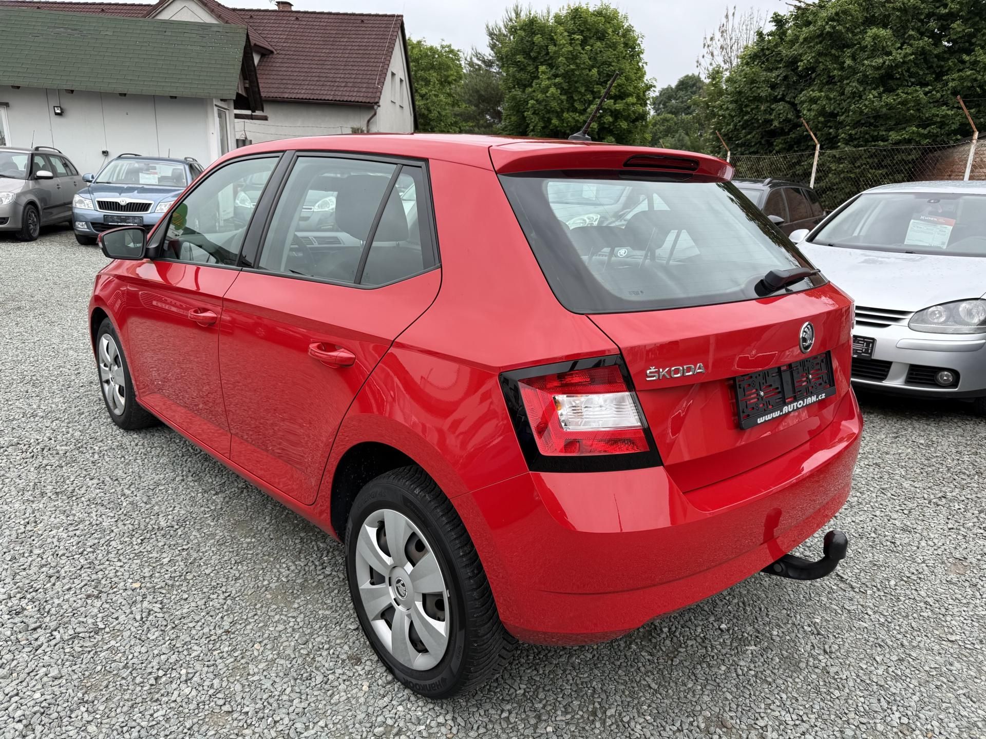 Škoda Fabia, 1.0 MPI Cool Plus - fotka 4