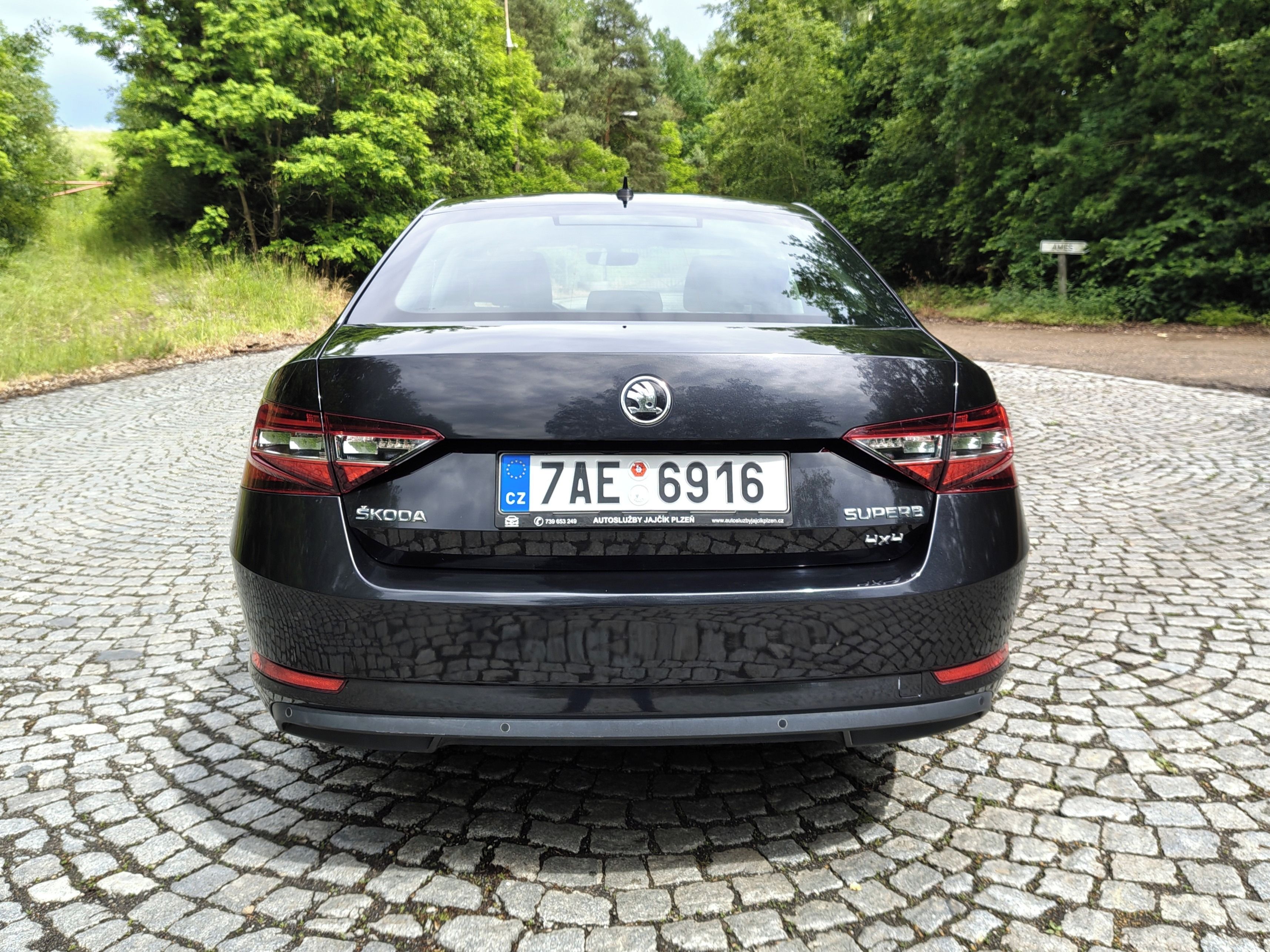 Škoda Superb, 2.0 TDI 140kW Ambition 4x4 DSG - fotka 6