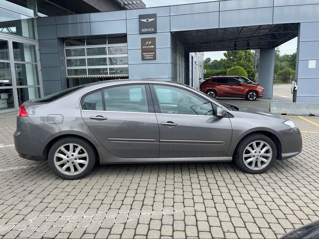 Renault Laguna, 2.0 . 103 kW - fotka 3