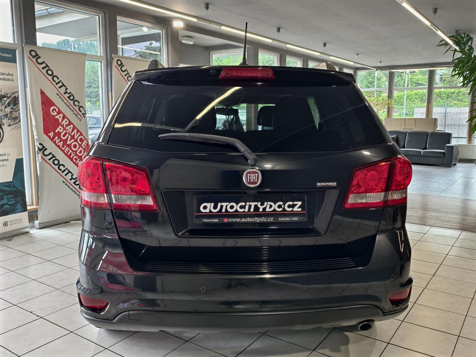 Fiat Freemont, 2.0 MJT 125kW 7MÍST BLACK CODE - fotka 6