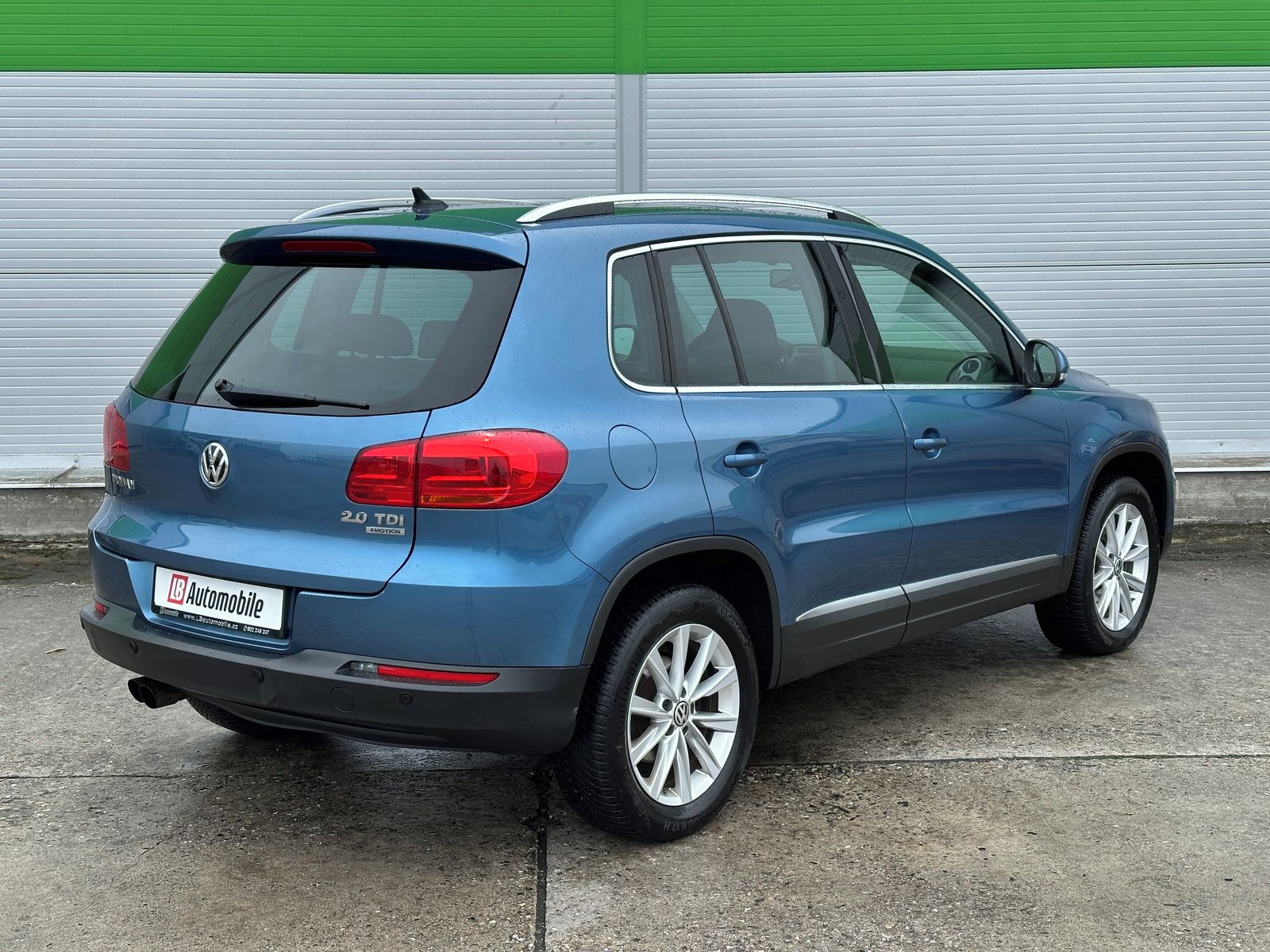 Volkswagen Tiguan, 2.0TDi 4x4 DSG Webasto TAŽNÉ - fotka 4
