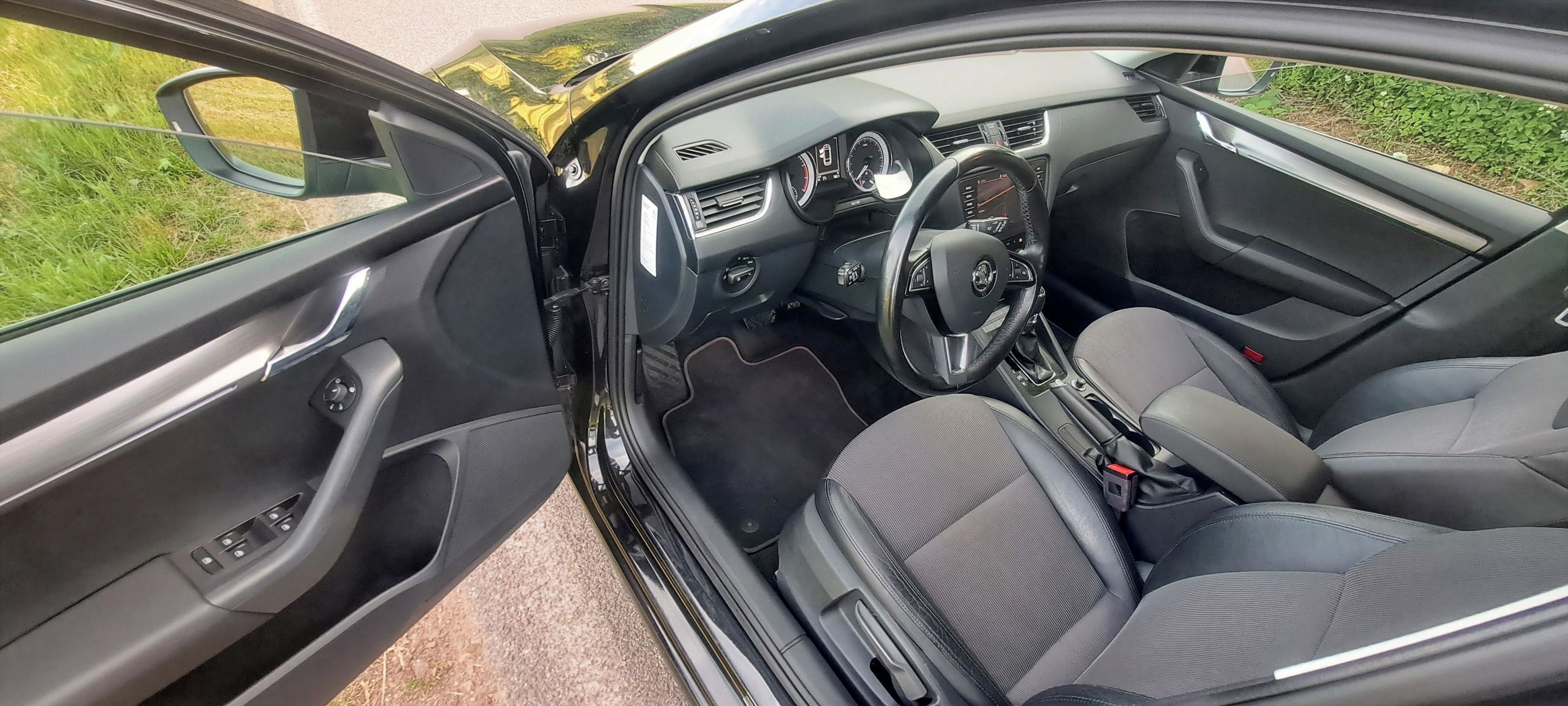 Škoda Octavia, 1,8TSi 132kw, DSG, Style Plus - fotka 5