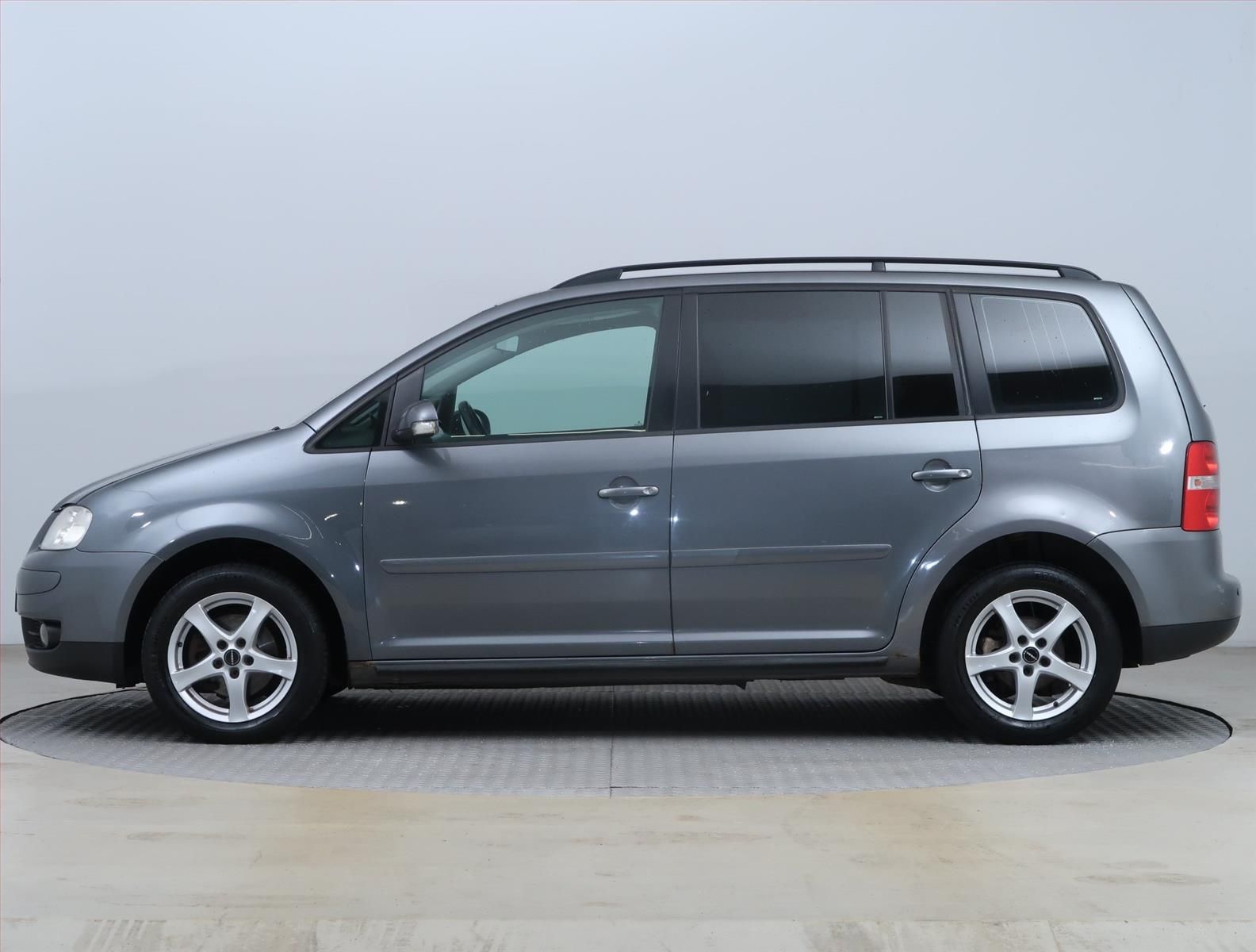Volkswagen Touran, 1.9 TDI, Comfortline - fotka 3
