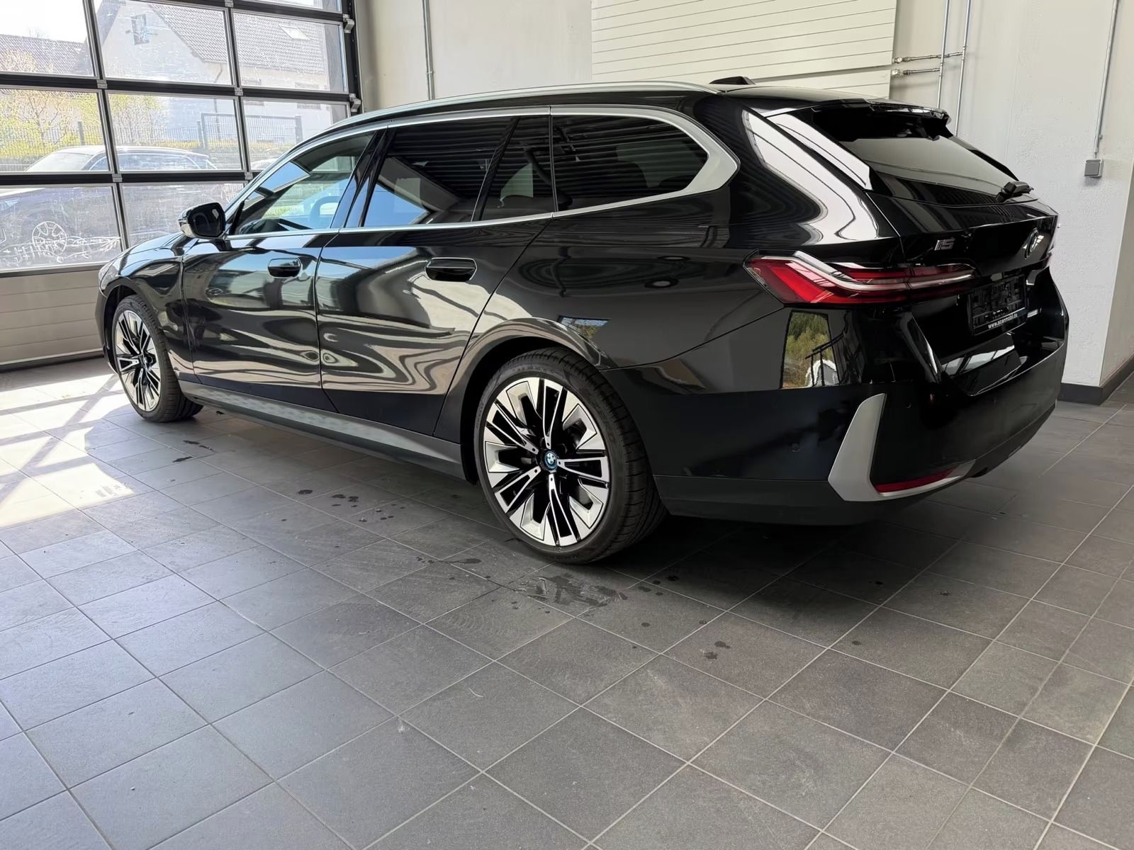 BMW i5, Touring 40eDrive Bowers*HUD - fotka 2
