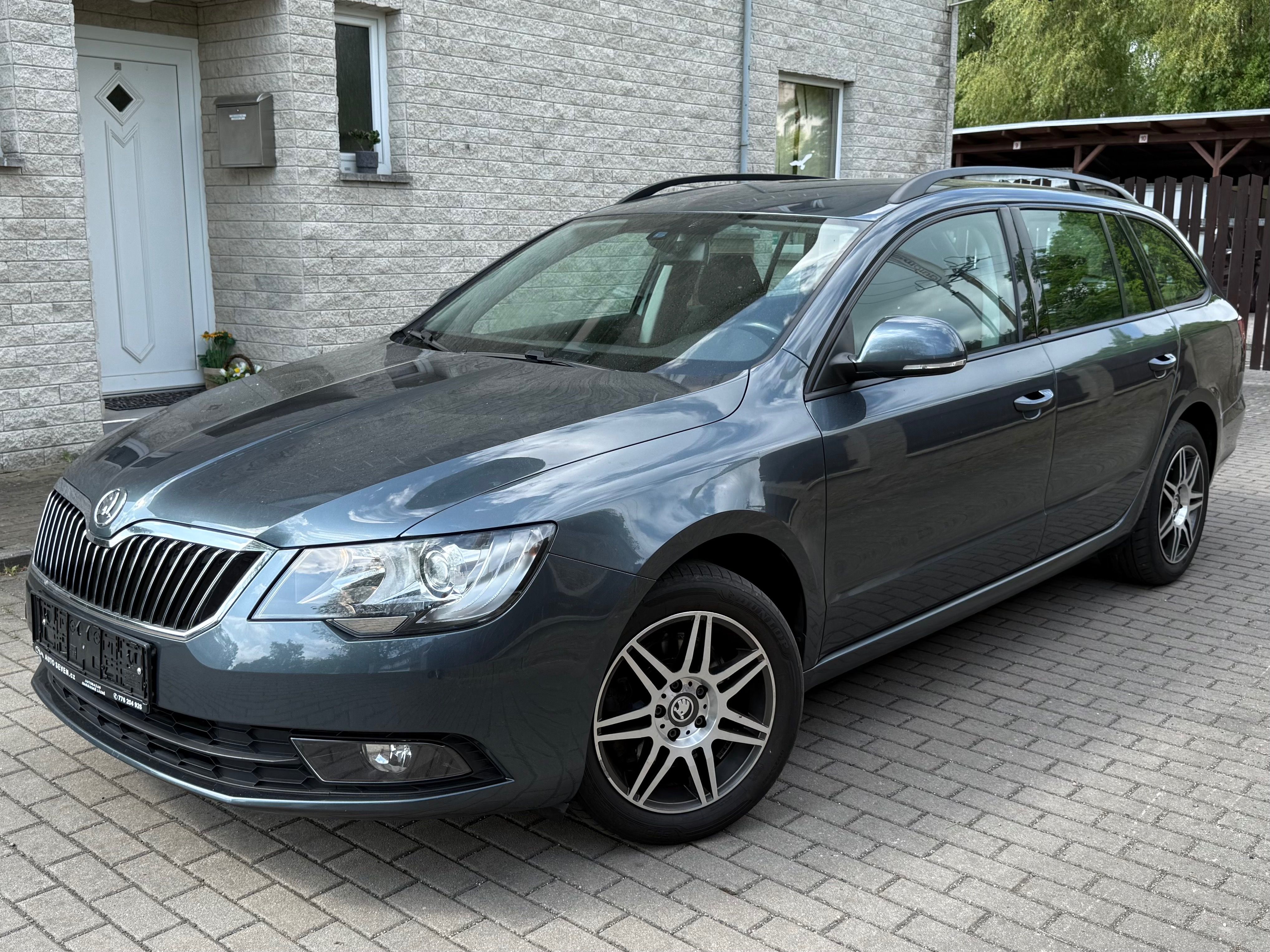 Škoda Superb, II FL 2.0 TDi 103kW COMBI AMBI - fotka 3