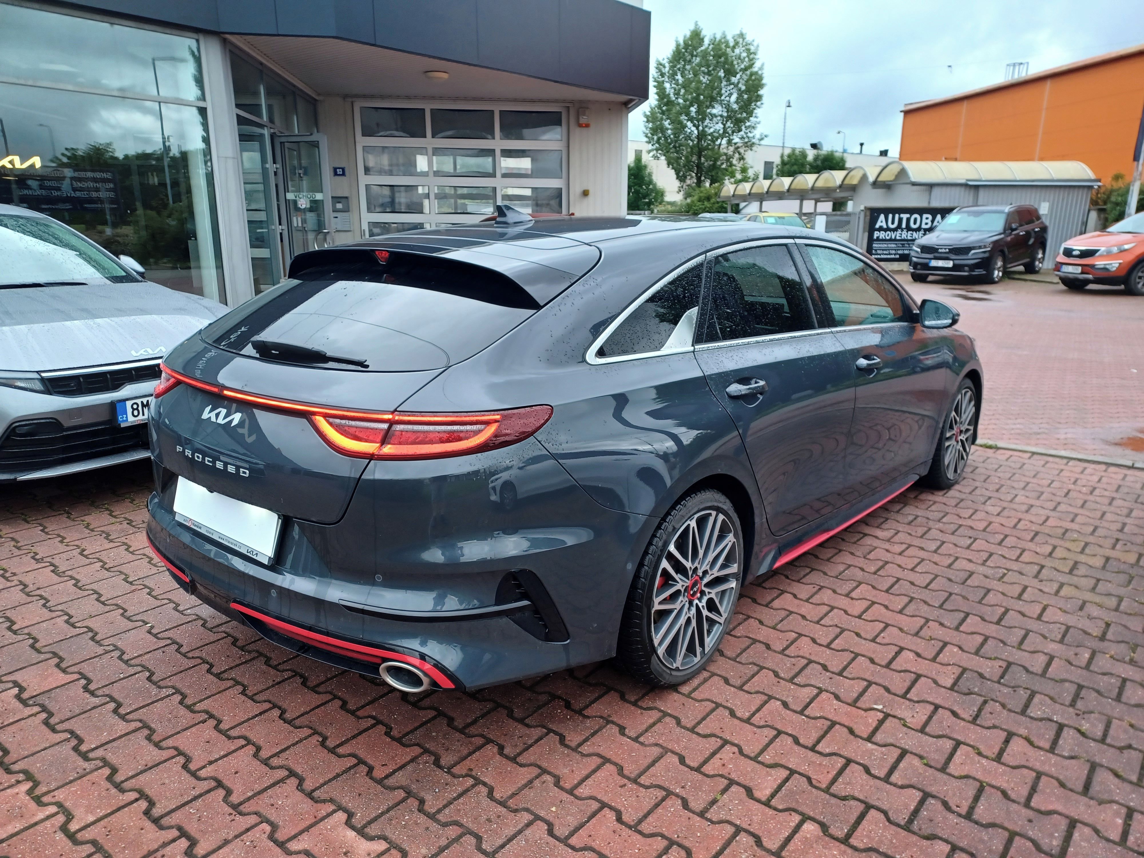 Kia ProCeed, 1.6 T-GDi 150kW 7DCT GT záruka - fotka 4
