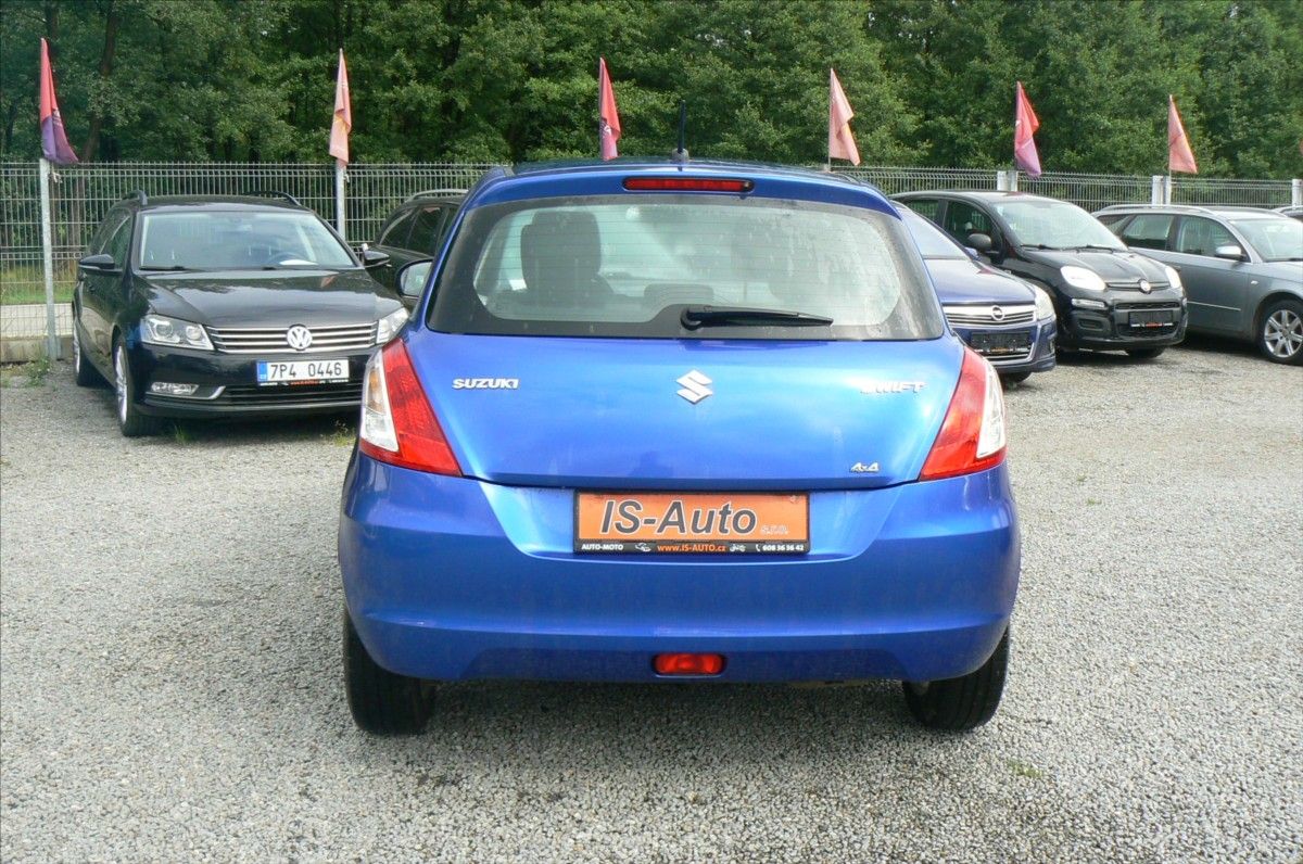 Suzuki Swift, 1,2 CLUB 4x4 - fotka 6