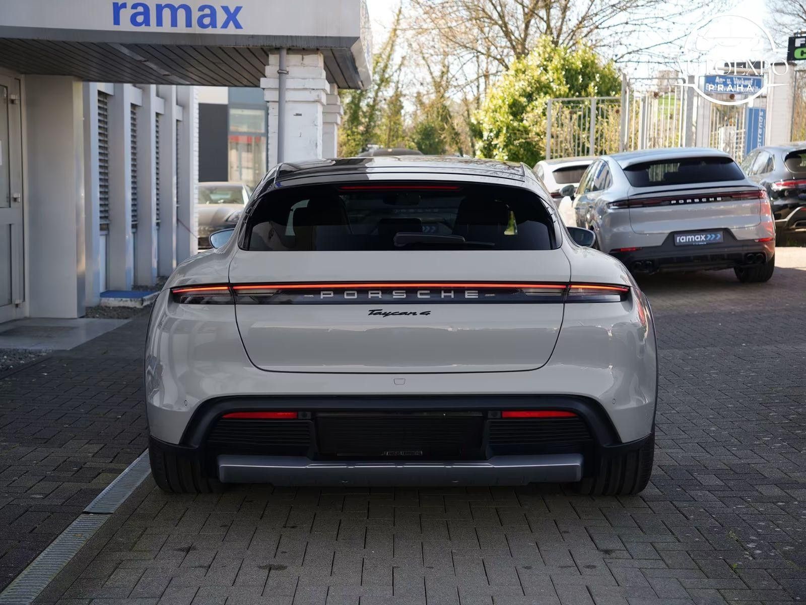 Porsche Taycan, 4 CrossTurismo - fotka 5
