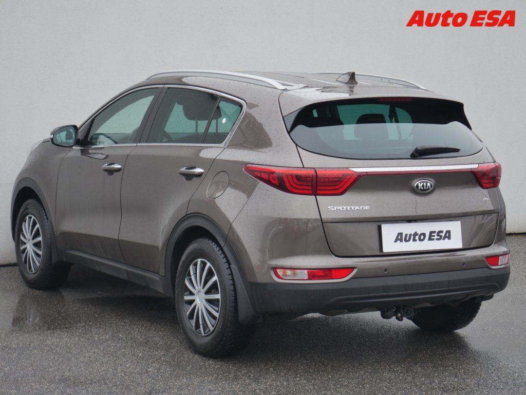 Kia Sportage, 1.6 GDi,2.maj,ČR,Navi - fotka 6