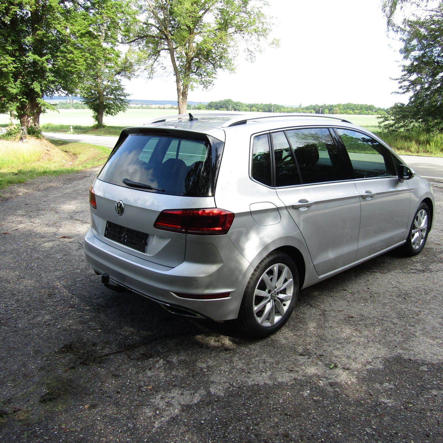 Volkswagen Golf Sportsvan, 1,5TSi 96kw, FULL LED, NAVI - fotka 5