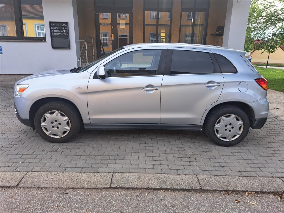 Mitsubishi ASX, 1,8 Di-D - fotka 6