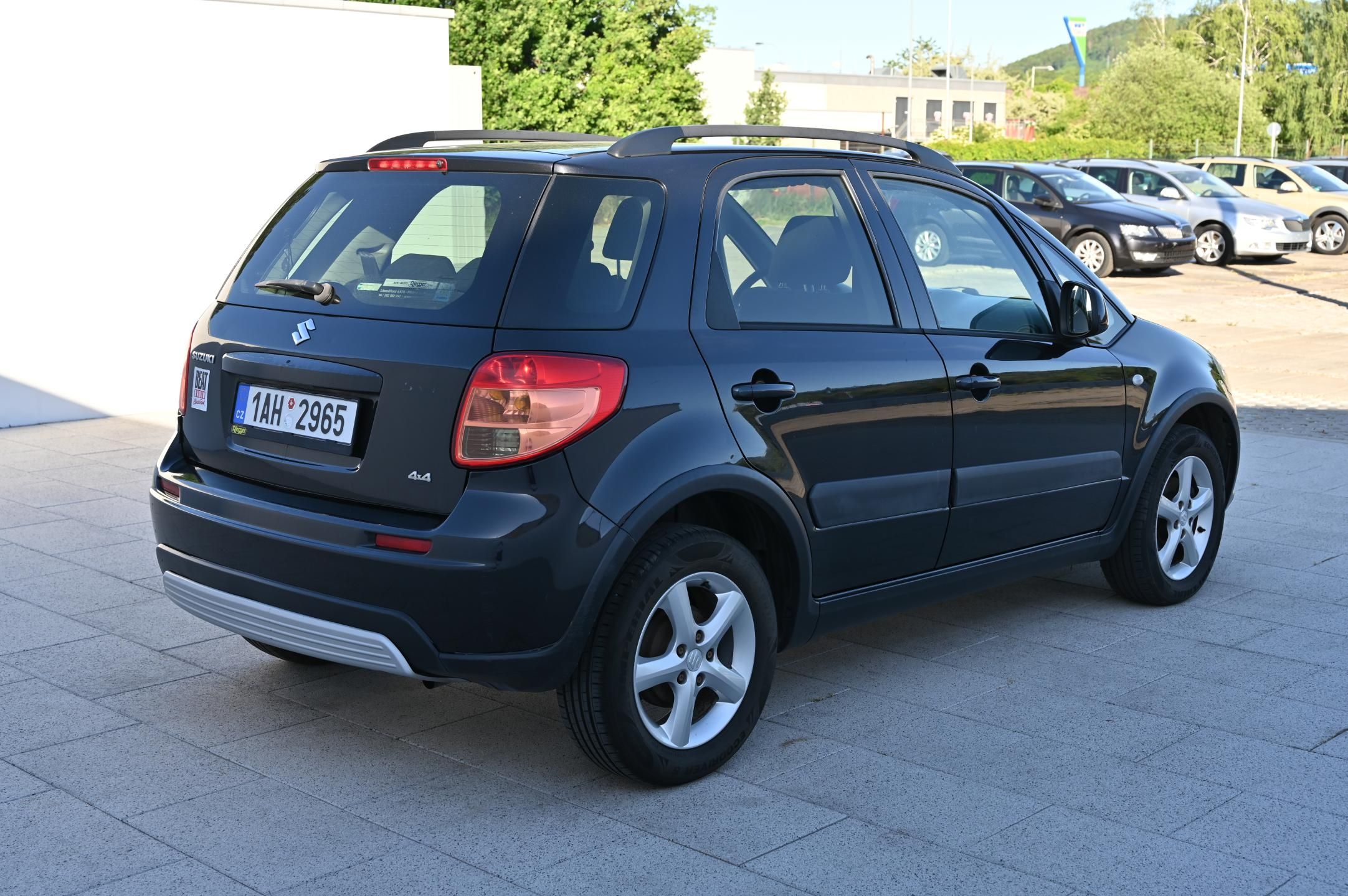 Suzuki SX4, 1.6i VVT 79KW 4x4 8/2009 - fotka 5