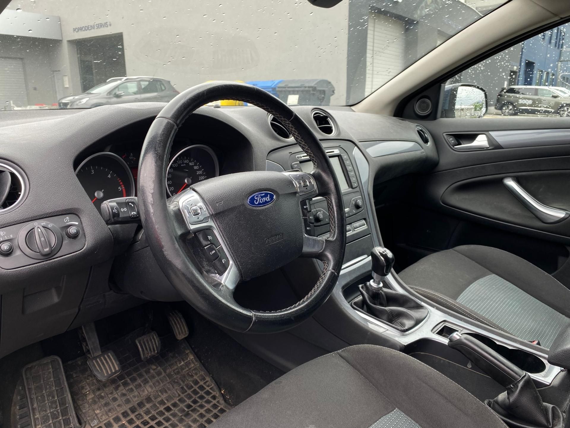 Ford Mondeo, 2.0 TDCi - fotka 6
