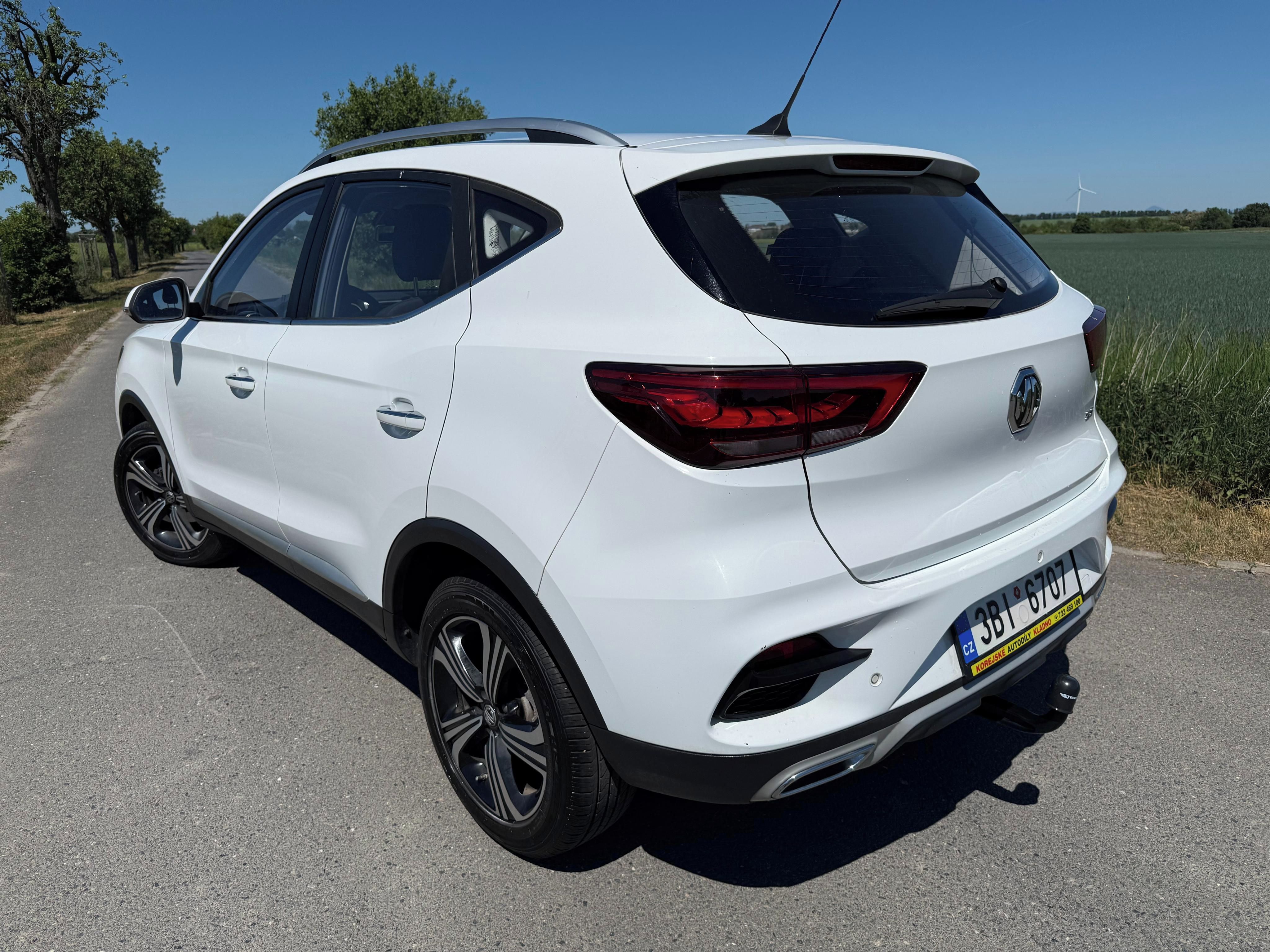 MG ZS, 1.5i 12/2024 23600km - fotka 4