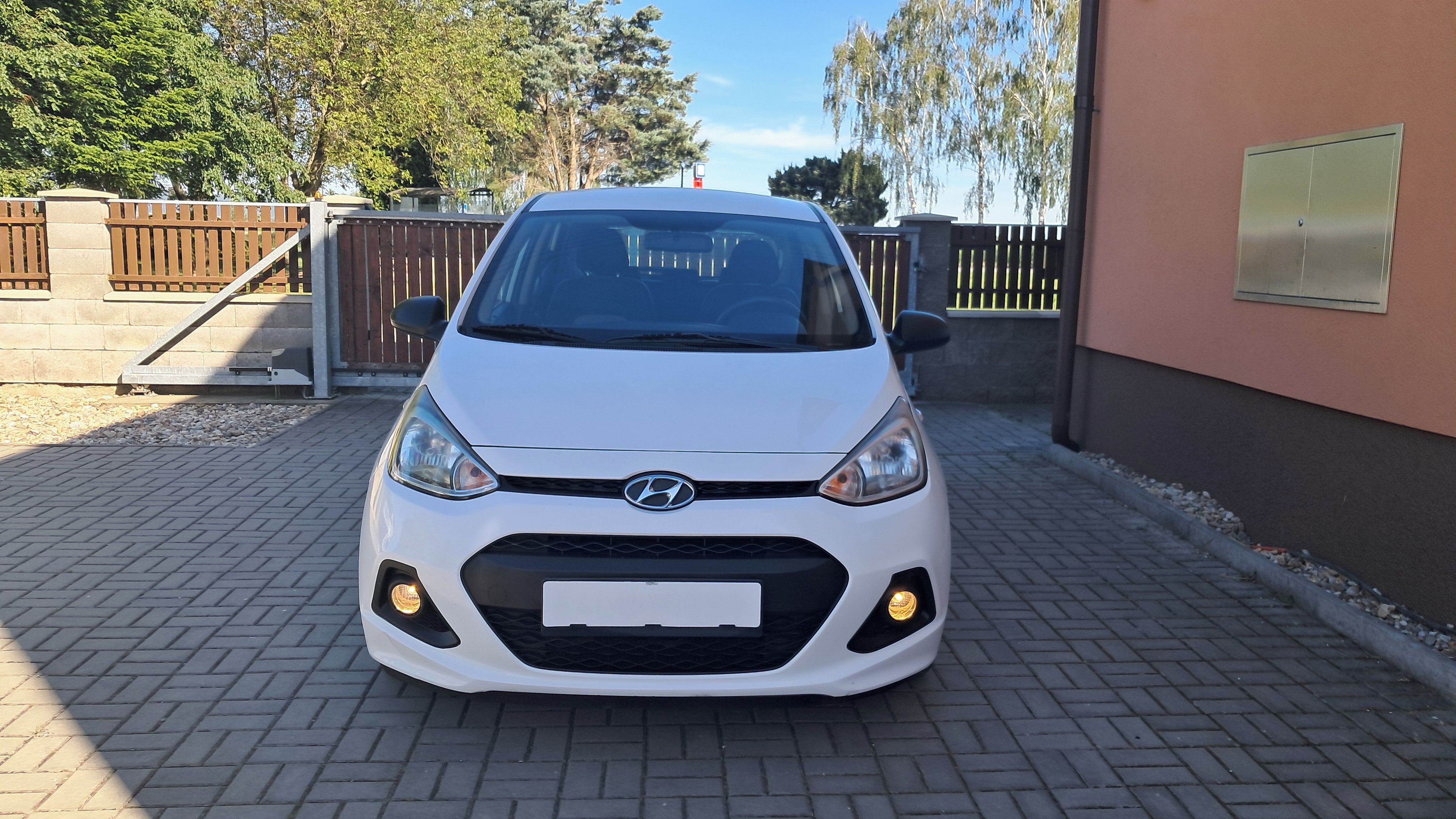 Hyundai i10, 1.0i / 1.MAJITEL ČR 79 000KM - fotka 2