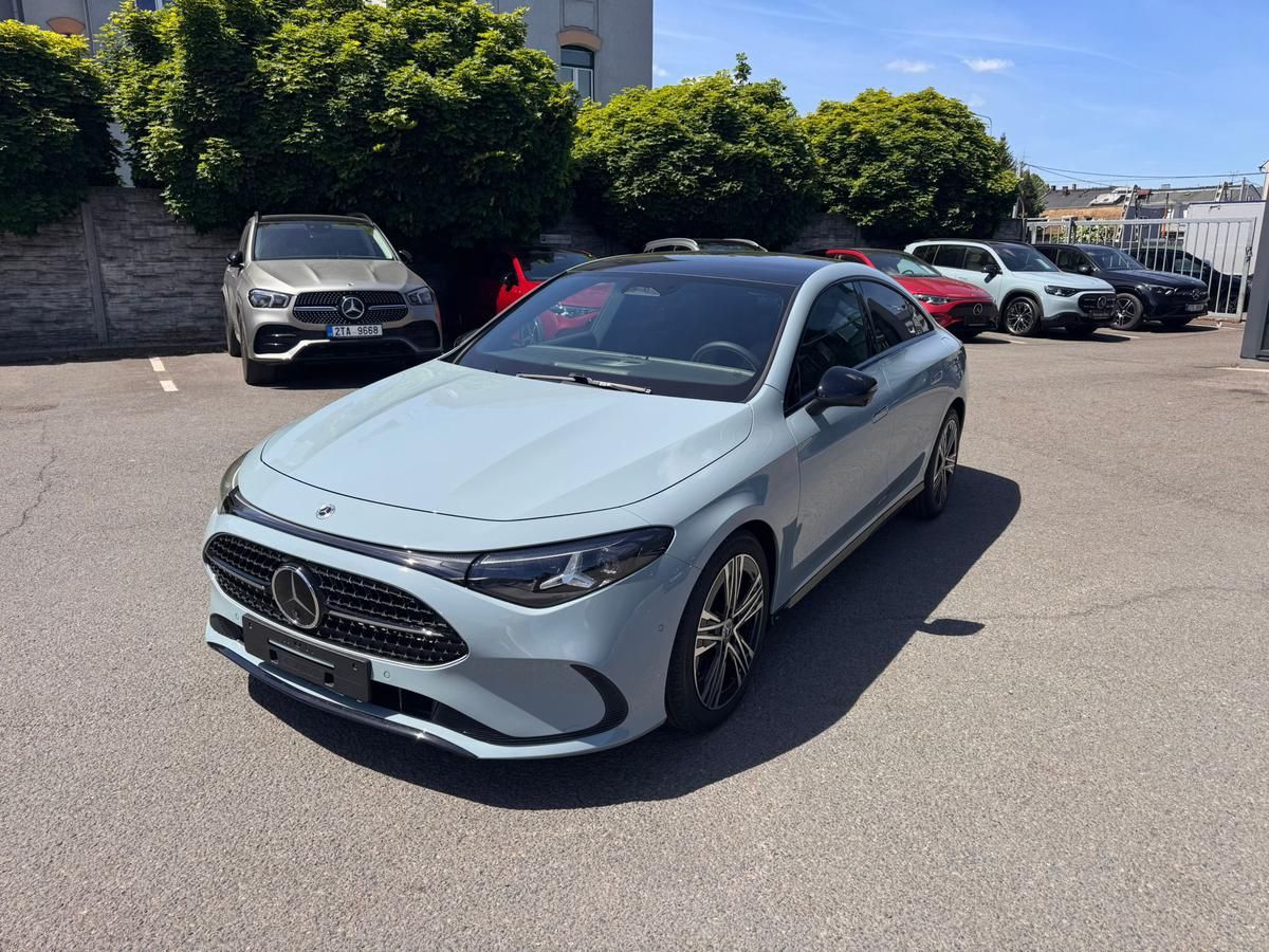 Mercedes-Benz CLA, 200 - fotka 3