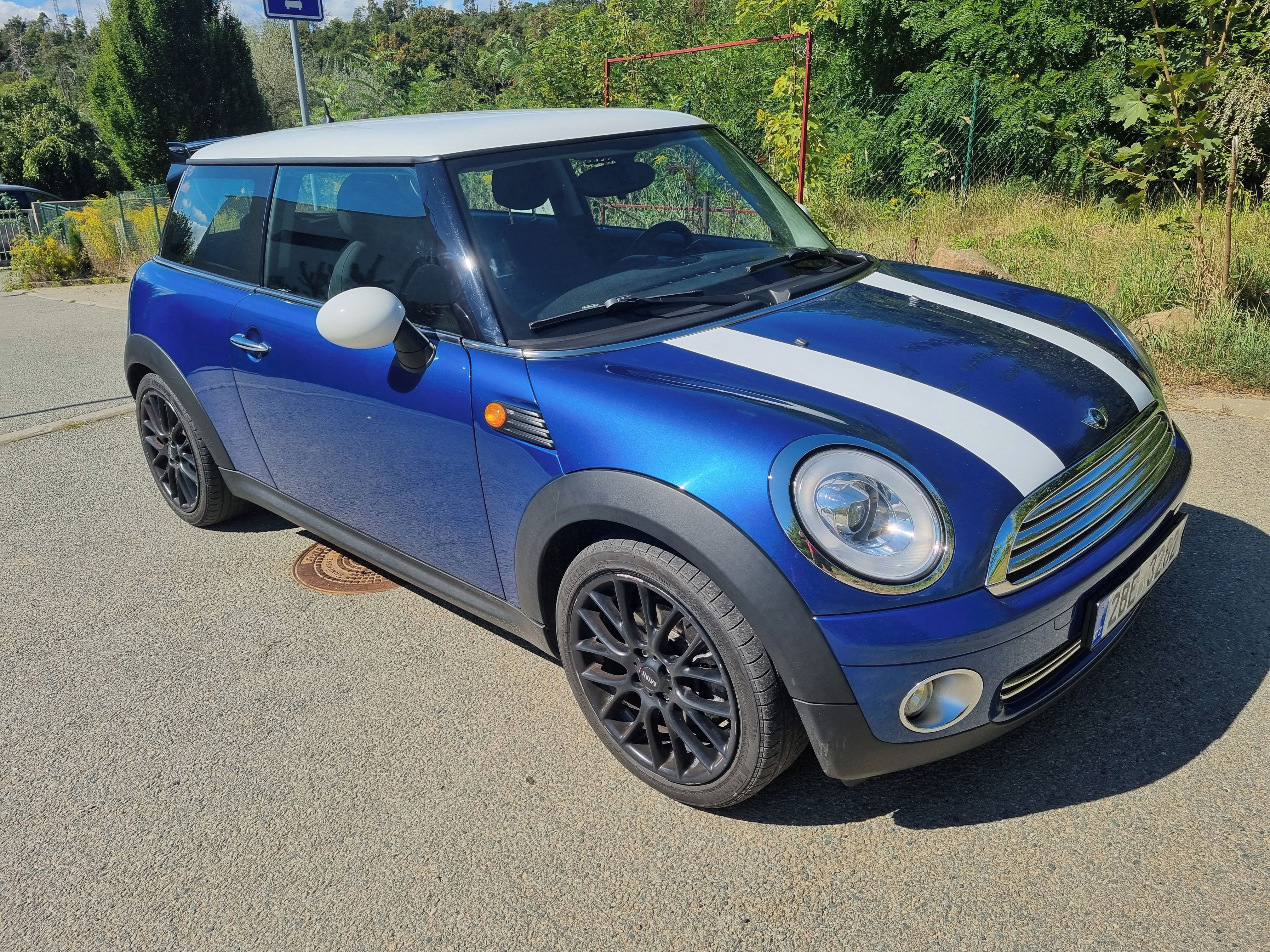 Mini Cooper - fotka 3