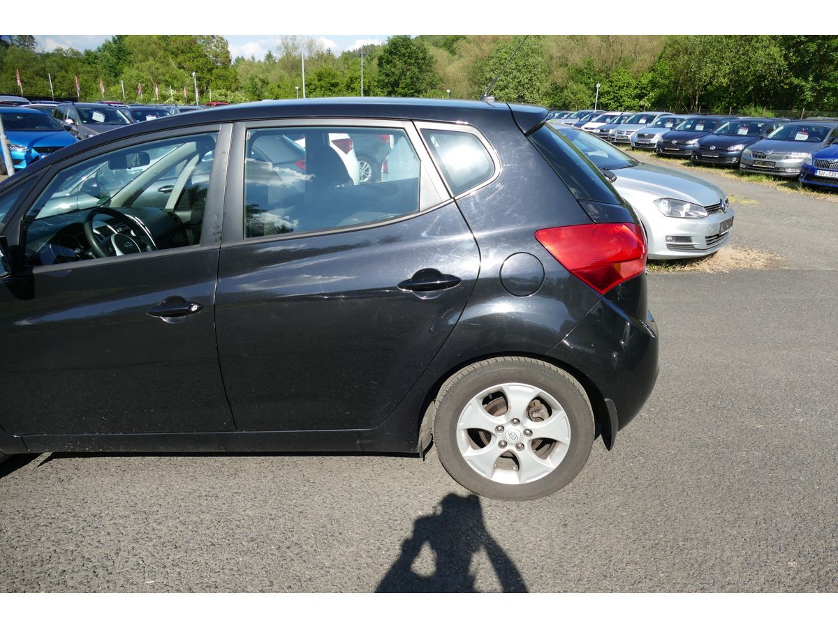 Kia Venga, 1,4 66KW KLIMA - fotka 6