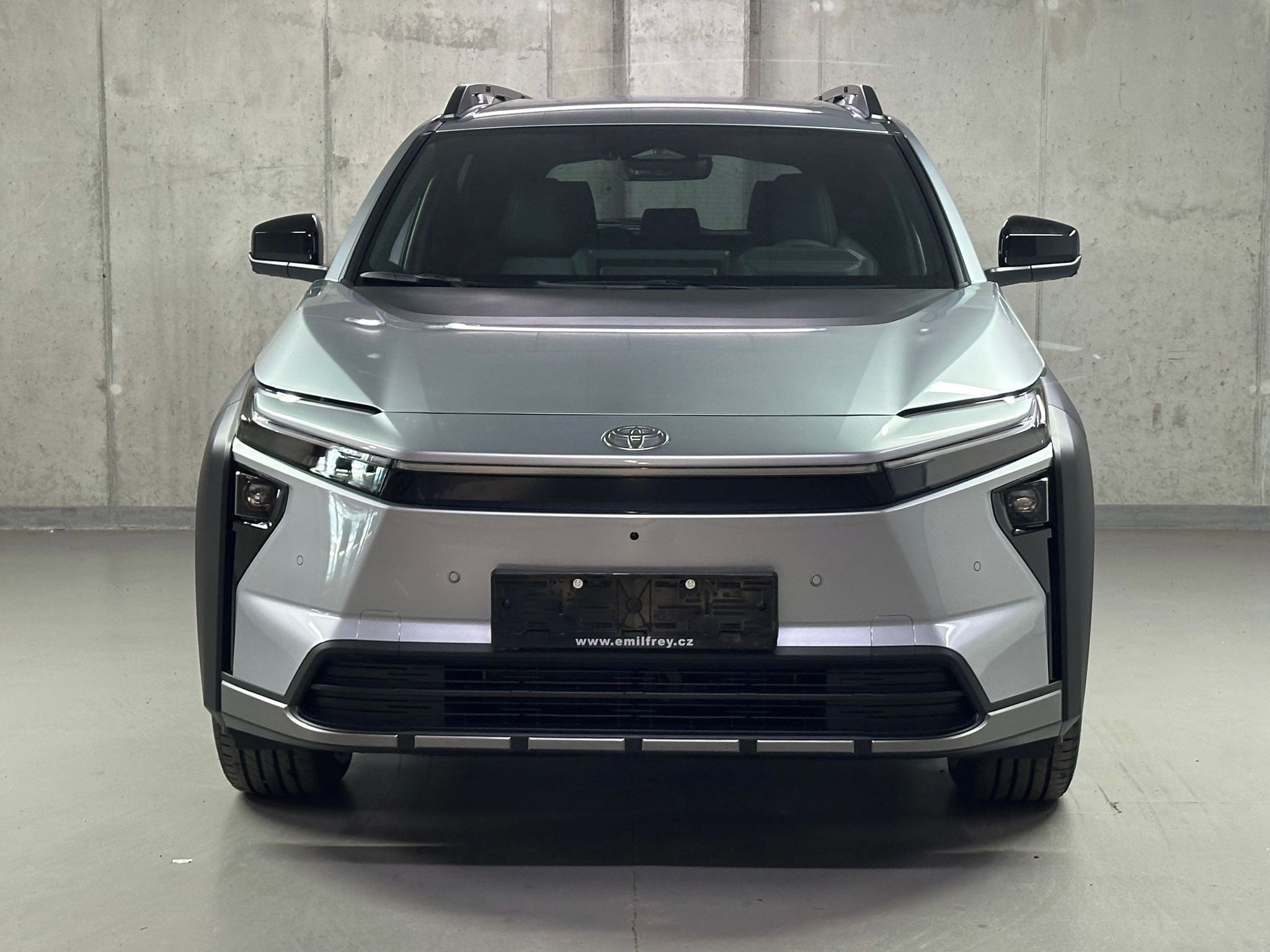 Toyota bZ4X, 74,7kWh,380K,4x4,Style - fotka 2