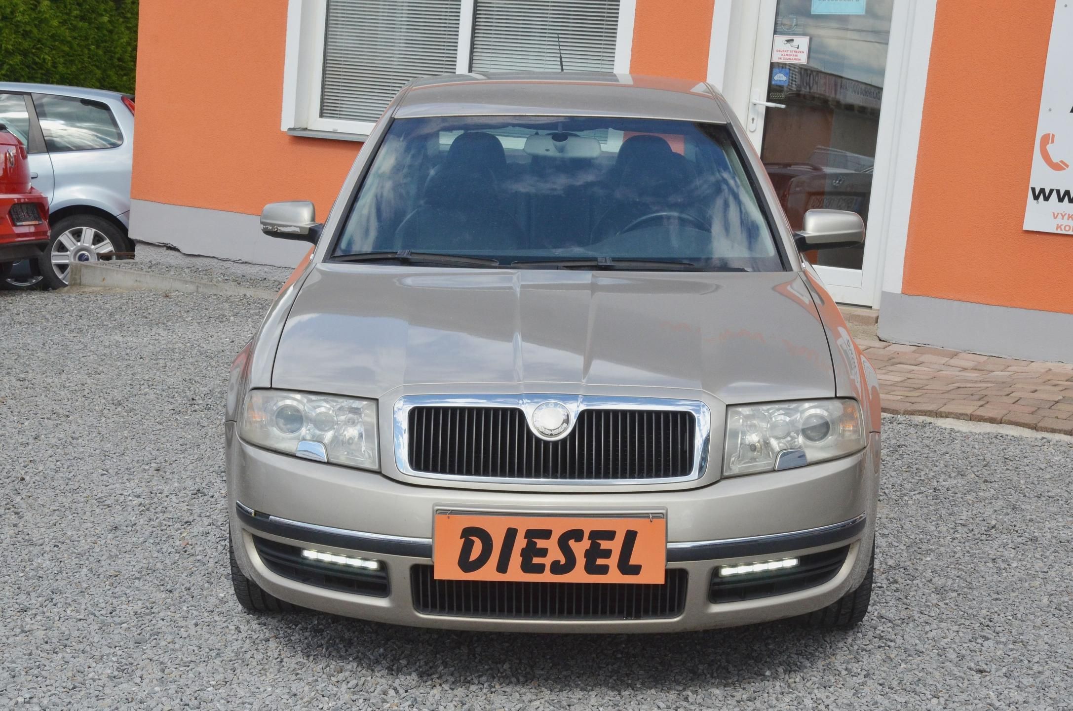 Škoda Superb, 2.5 TDi V6 / ČR / STK 04/2028 - fotka 2