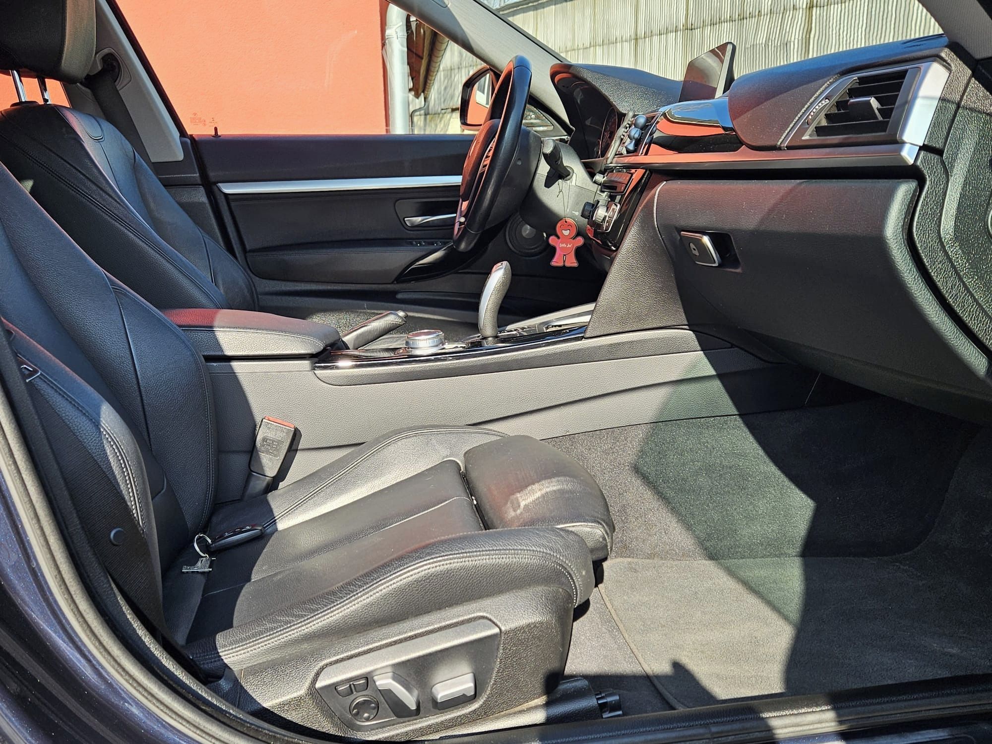BMW Řada 3, BMW 320d - GT - fotka 6