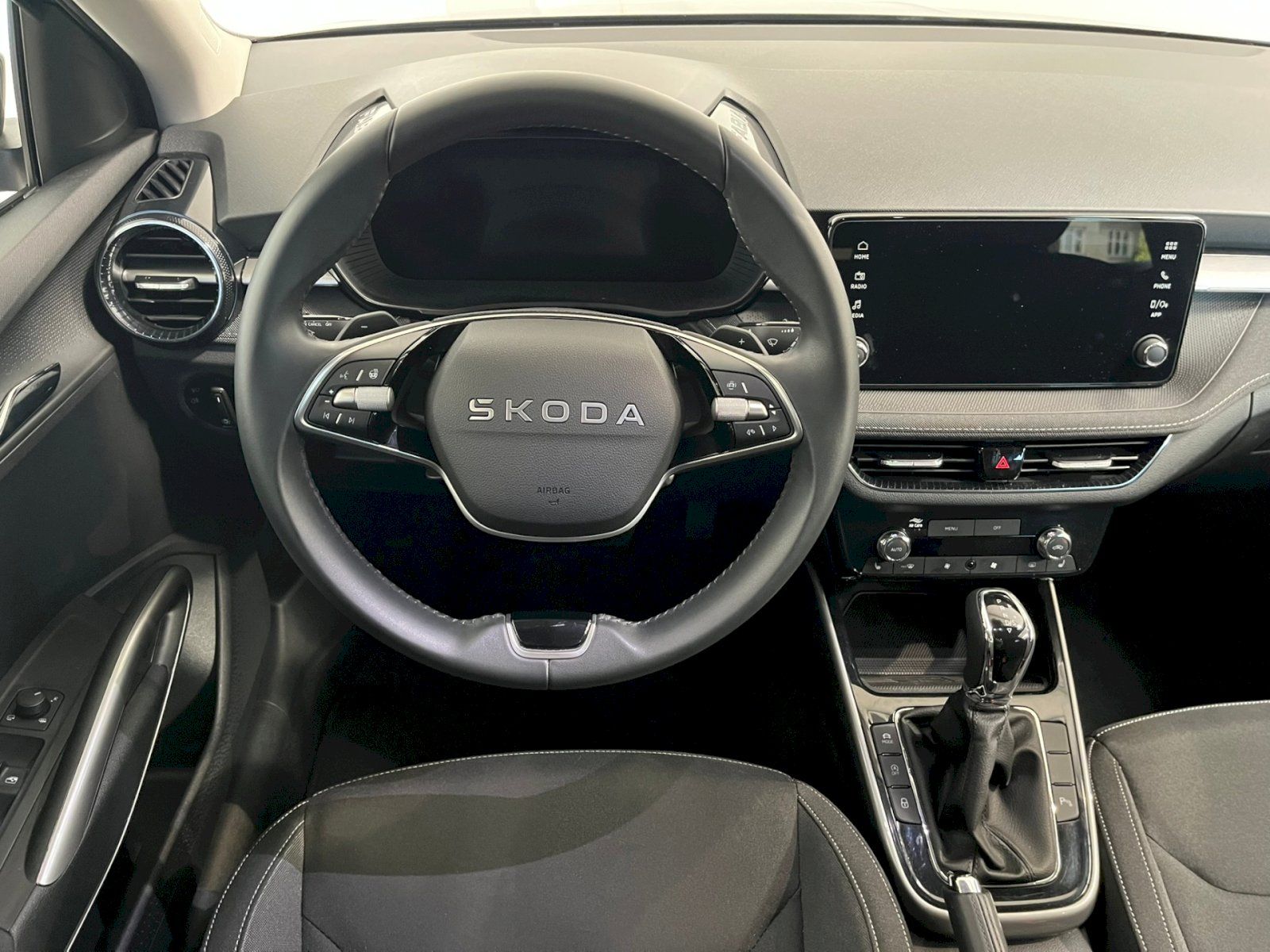 Škoda Fabia, 1,0 TSI 85 kW A7F Top Selectio - fotka 5