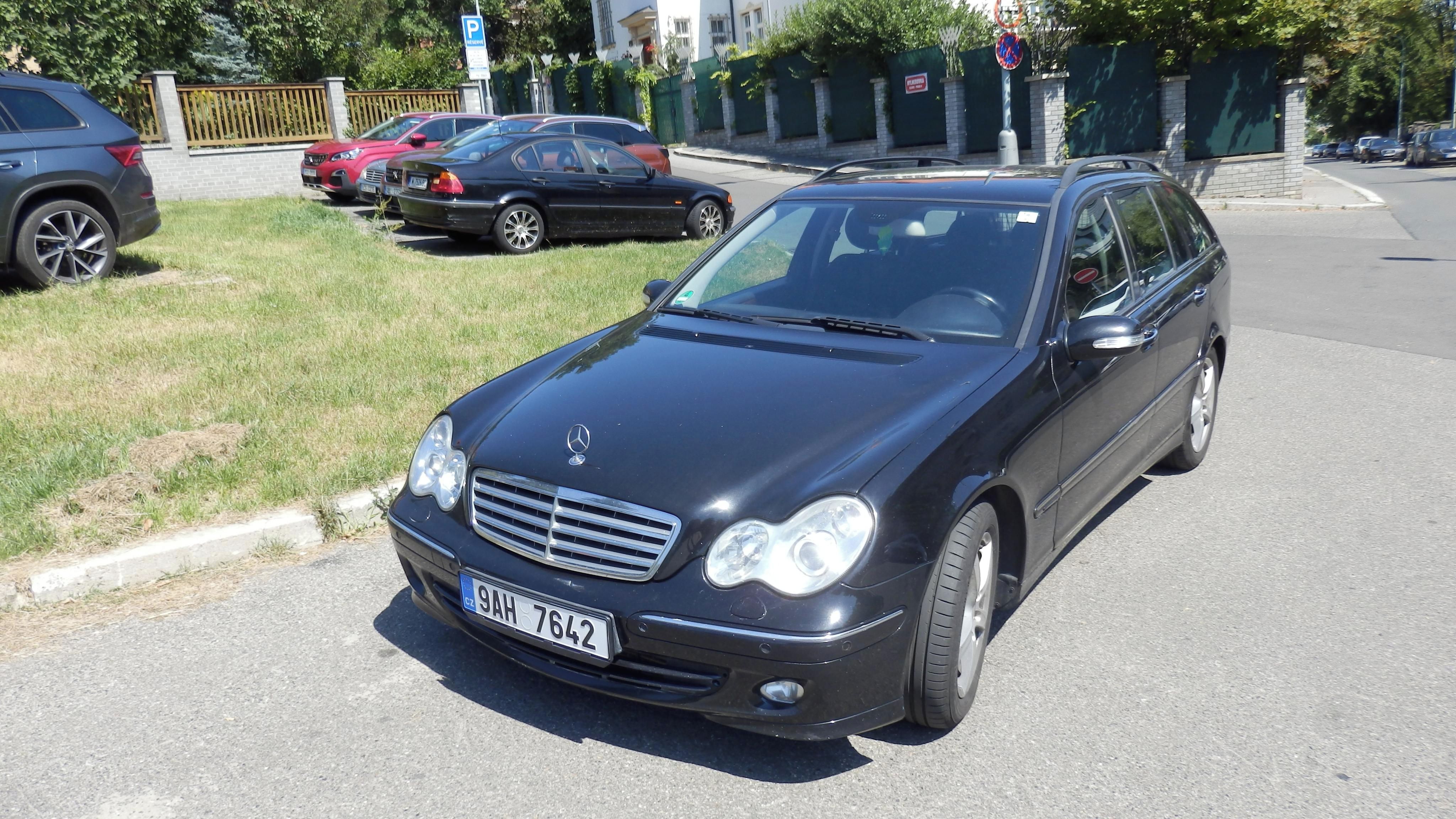 Mercedes-Benz Třídy C - fotka 2