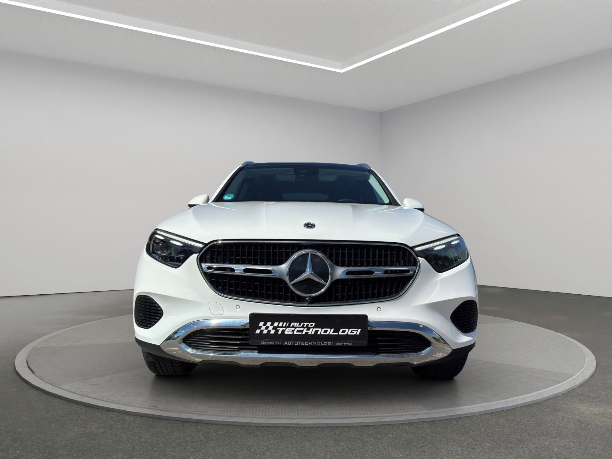 Mercedes-Benz GLC, 200 4MATIC - fotka 3