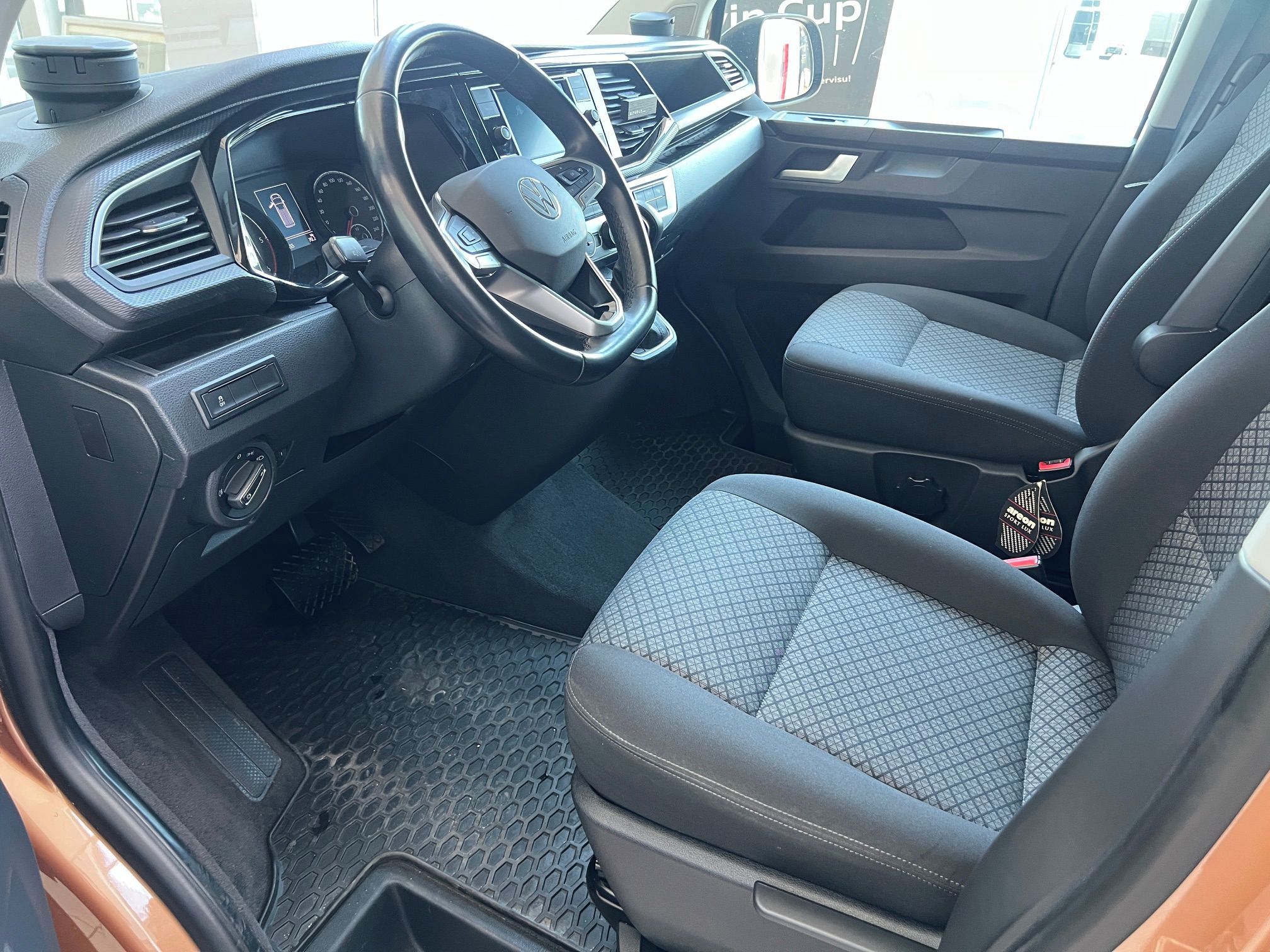 Volkswagen Multivan, Trendline 2,0TDI 110kW DSG Taž - fotka 5