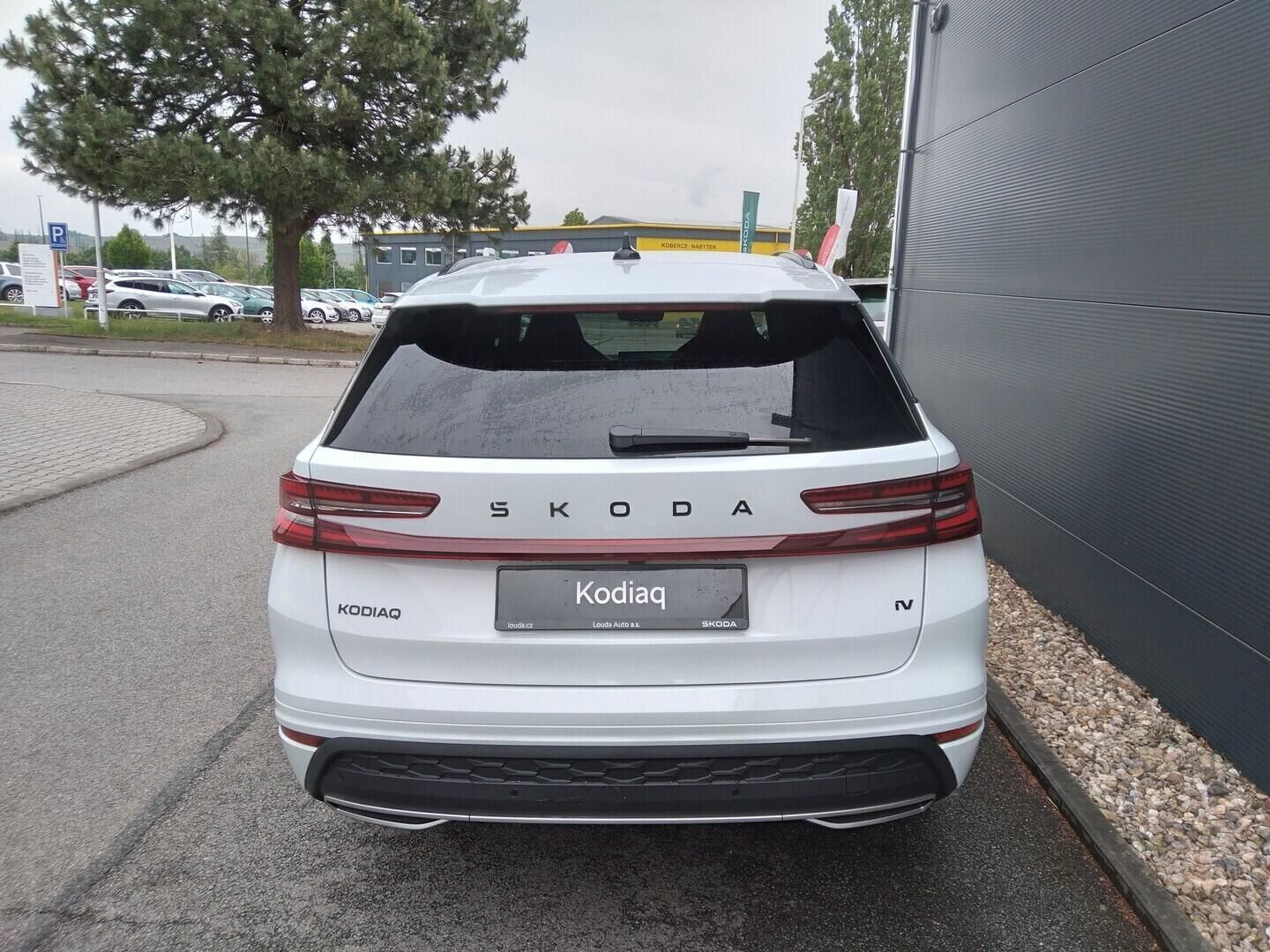 Škoda Kodiaq, Sportline iV 1,5 TSI 150 kW - fotka 3