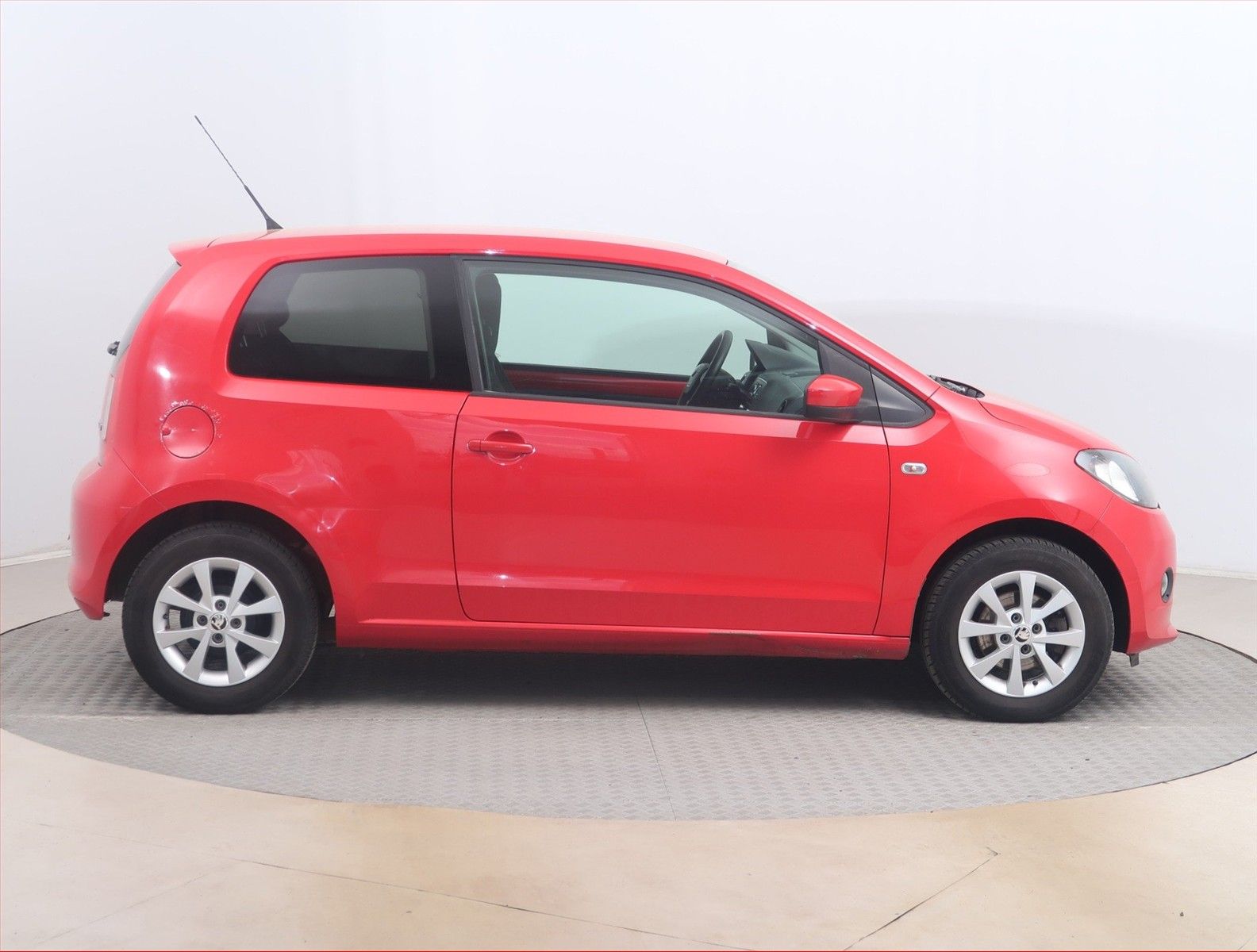Škoda Citigo, 1.0 MPI, Klima, El. okna - fotka 6